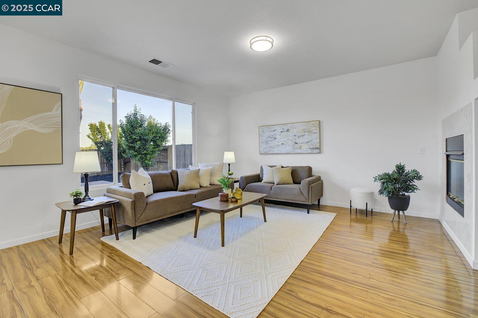 Detail Gallery Image 6 of 37 For 563 Silver Saddle Dr, Pittsburg,  CA 94565 - 4 Beds | 2 Baths