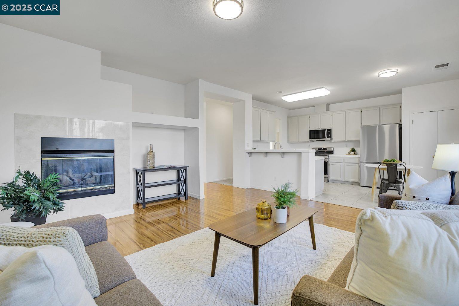 Detail Gallery Image 7 of 37 For 563 Silver Saddle Dr, Pittsburg,  CA 94565 - 4 Beds | 2 Baths