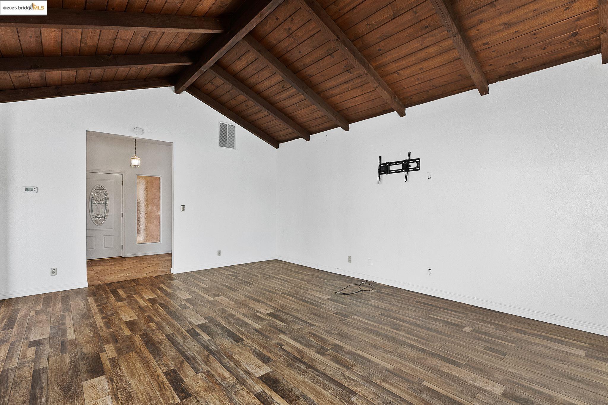 Detail Gallery Image 9 of 30 For 780 Beaver Ln, Discovery Bay,  CA 94505 - 3 Beds | 2 Baths