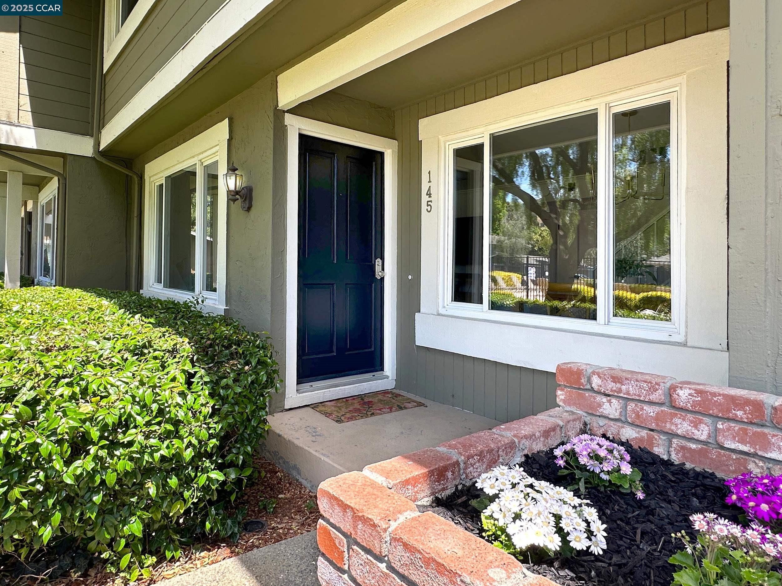 Photo #2: 41097213 Listing 