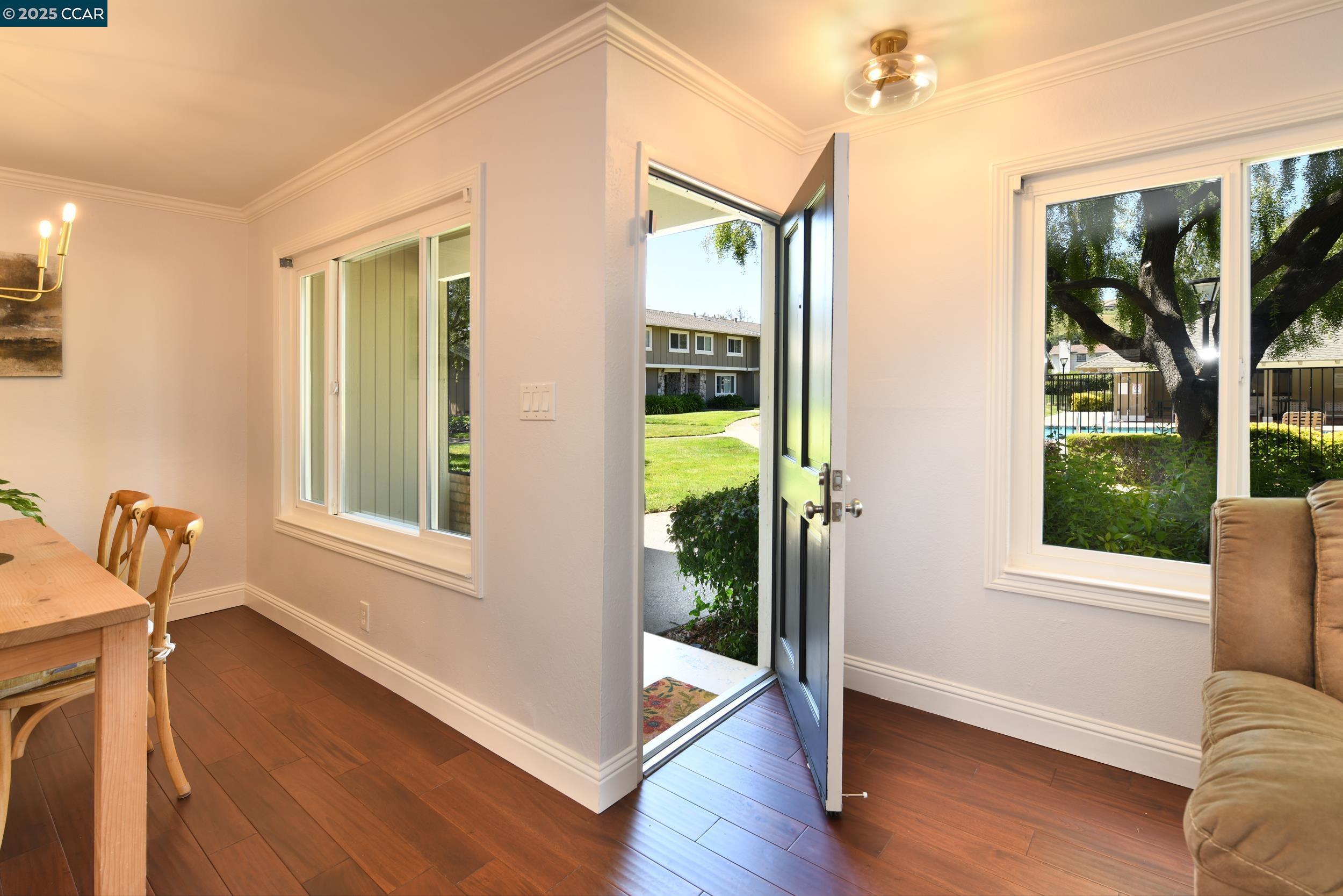 Photo #4: 41097213 Listing: Photo #4