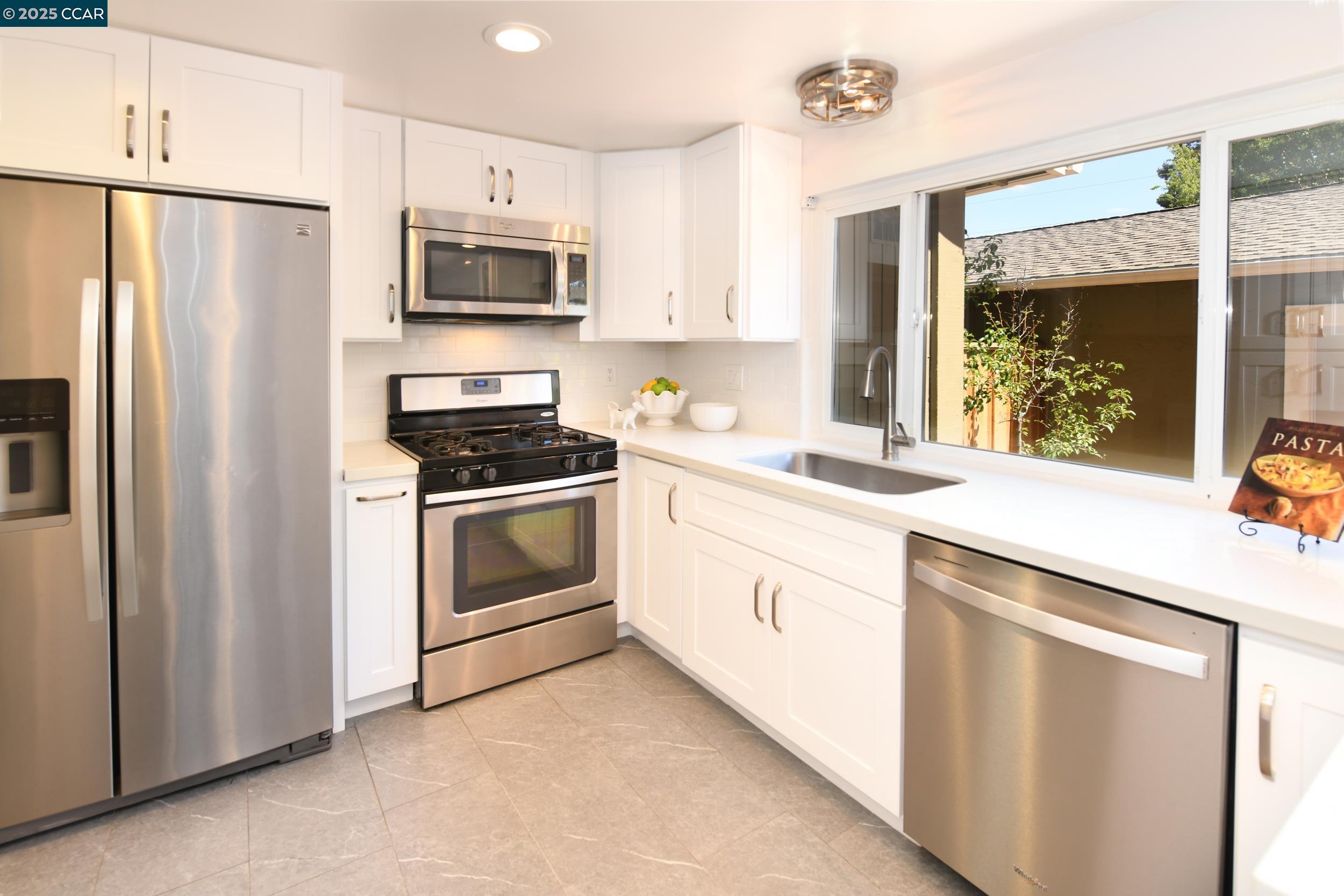 Photo #10: 41097213 Listing: Photo #10