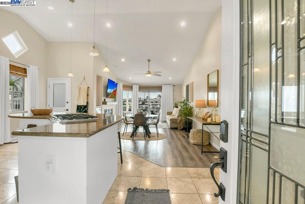 Detail Gallery Image 11 of 49 For 1864 Dune Point Way, Discovery Bay,  CA 94505 - 3 Beds | 2 Baths