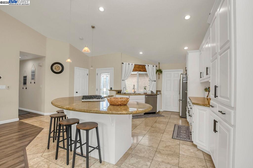 Detail Gallery Image 12 of 49 For 1864 Dune Point Way, Discovery Bay,  CA 94505 - 3 Beds | 2 Baths