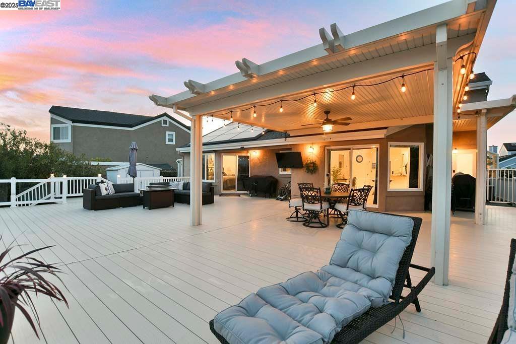 Detail Gallery Image 44 of 49 For 1864 Dune Point Way, Discovery Bay,  CA 94505 - 3 Beds | 2 Baths