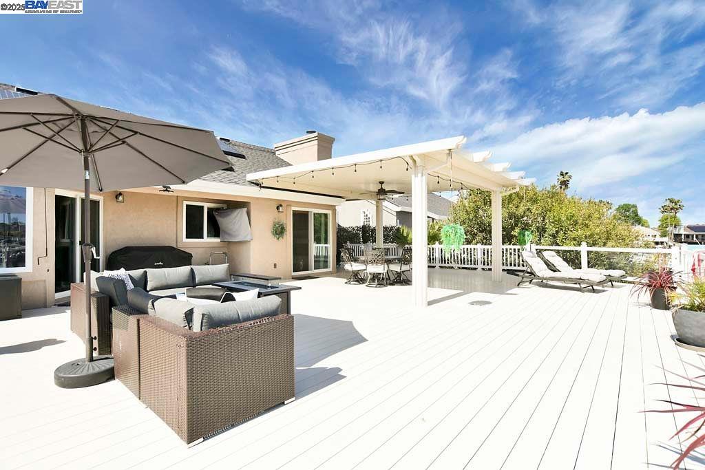 Detail Gallery Image 8 of 49 For 1864 Dune Point Way, Discovery Bay,  CA 94505 - 3 Beds | 2 Baths