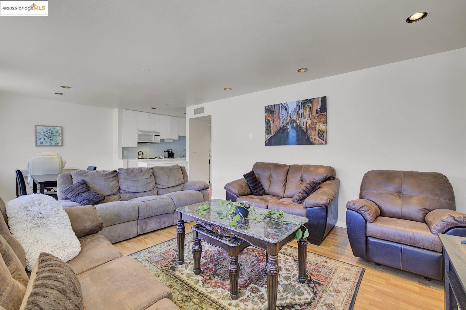 Detail Gallery Image 11 of 30 For 14 Janet Way #151,  Tiburon,  CA 94920 - 1 Beds | 1 Baths