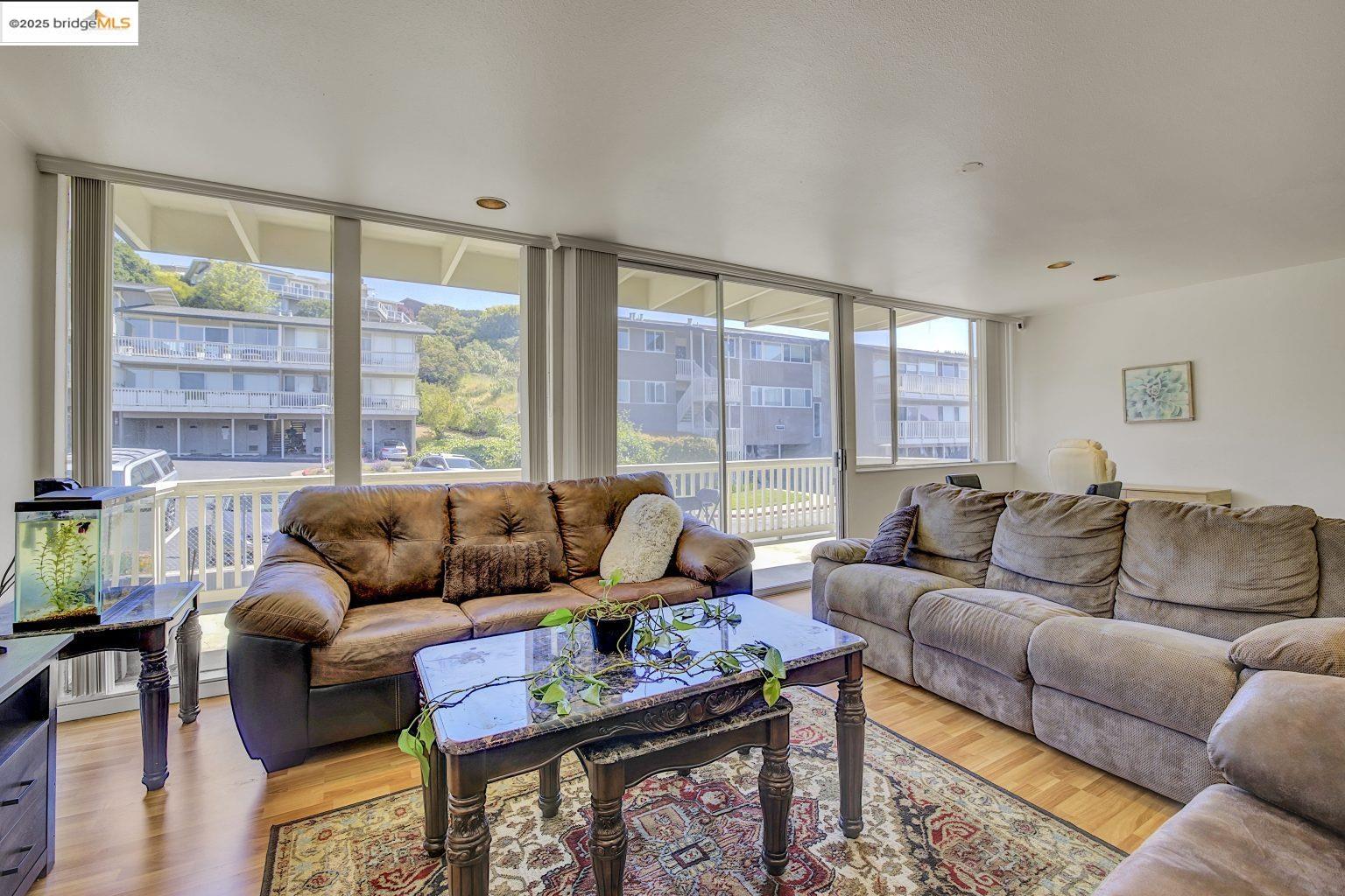 Detail Gallery Image 12 of 30 For 14 Janet Way #151,  Tiburon,  CA 94920 - 1 Beds | 1 Baths