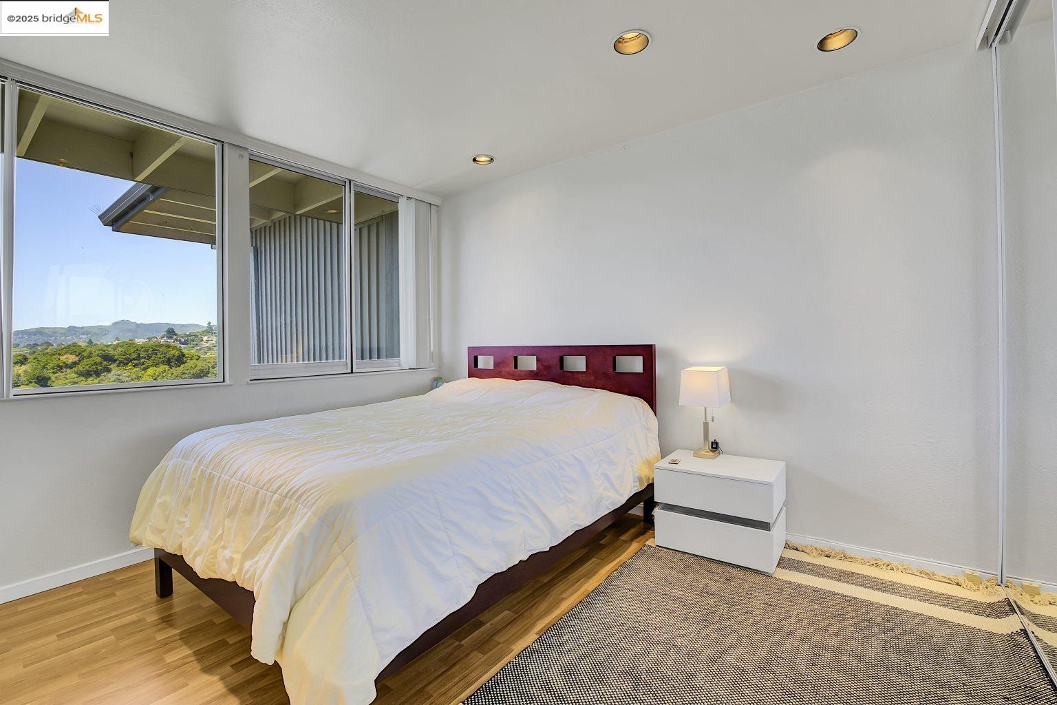 Detail Gallery Image 16 of 30 For 14 Janet Way #151,  Tiburon,  CA 94920 - 1 Beds | 1 Baths