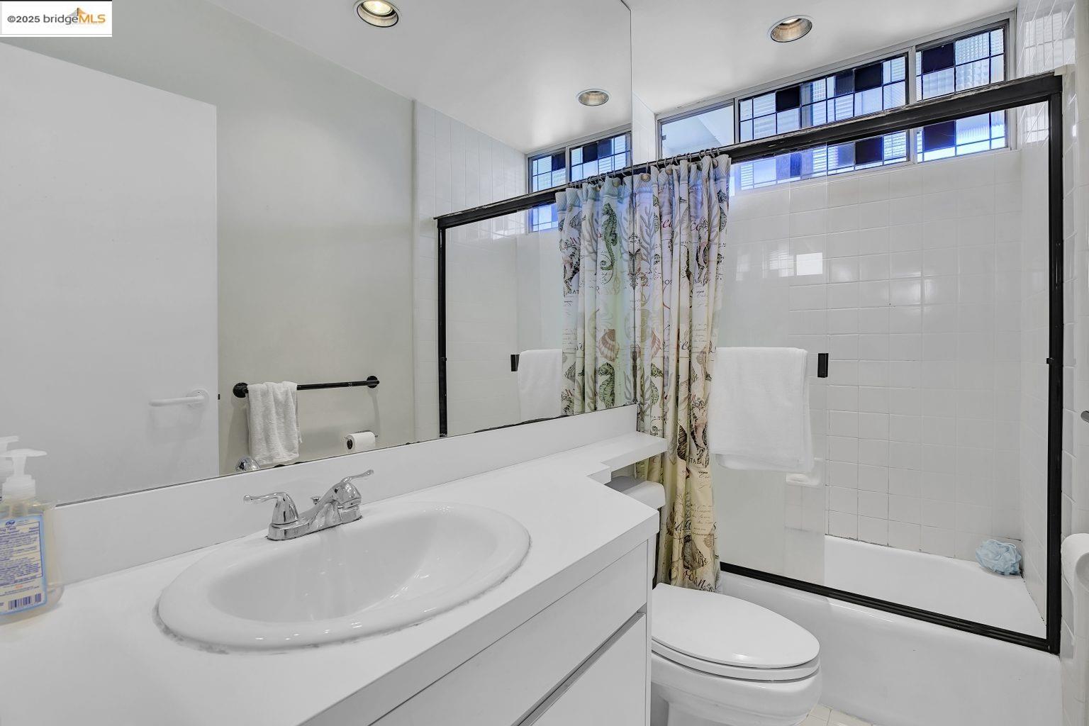 Detail Gallery Image 19 of 31 For 14 Janet Way #151,  Tiburon,  CA 94920 - 1 Beds | 1 Baths