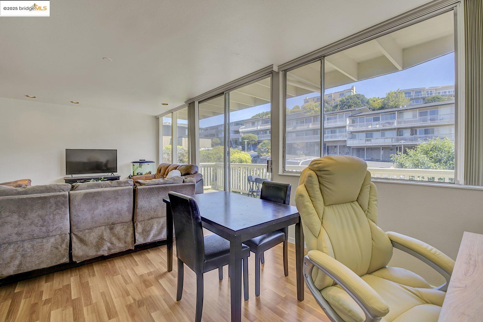 Detail Gallery Image 9 of 30 For 14 Janet Way #151,  Tiburon,  CA 94920 - 1 Beds | 1 Baths