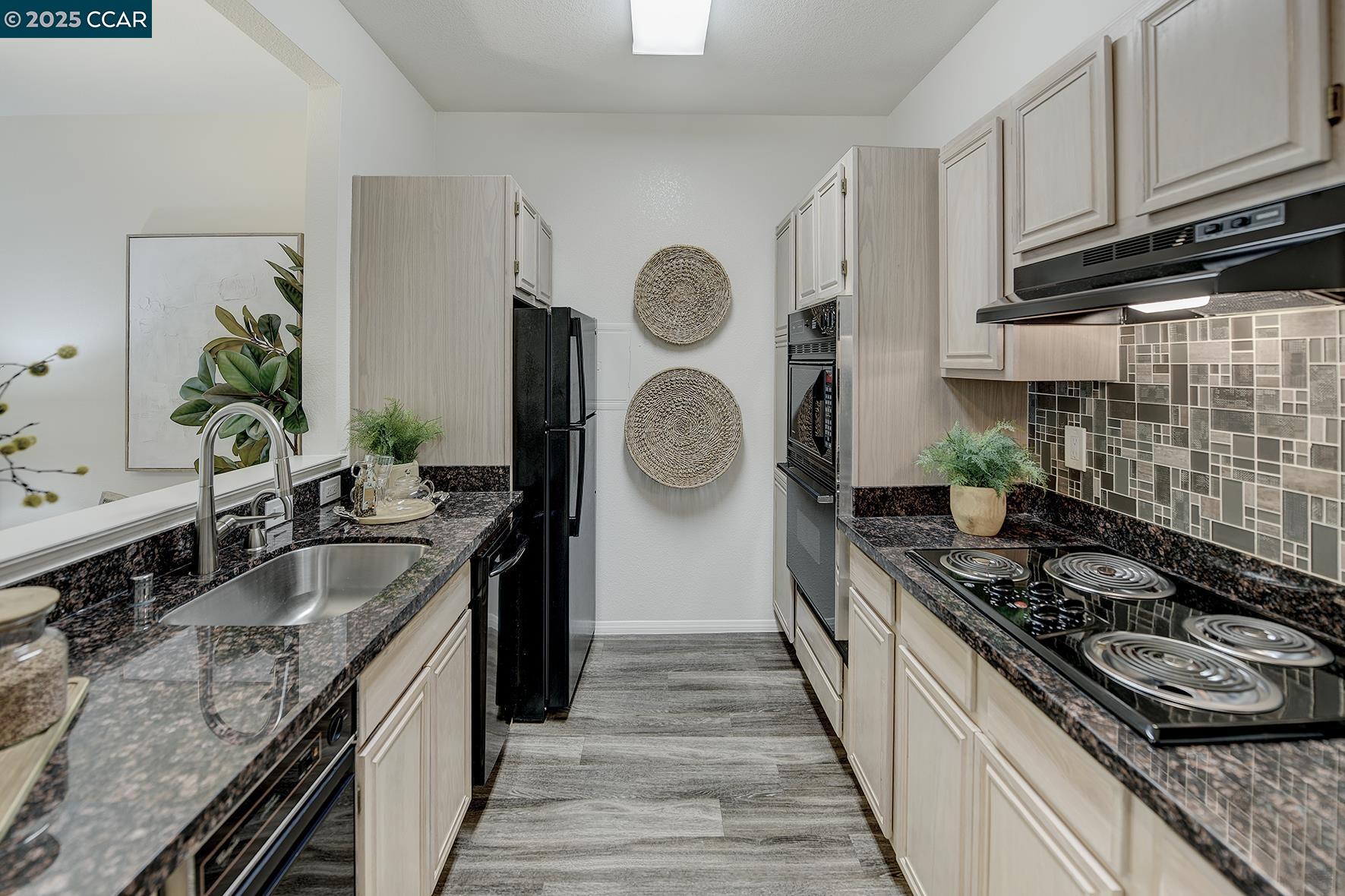 Detail Gallery Image 1 of 1 For 1860 Tice Creek #1146,  Walnut Creek,  CA 94595 - 2 Beds | 2 Baths
