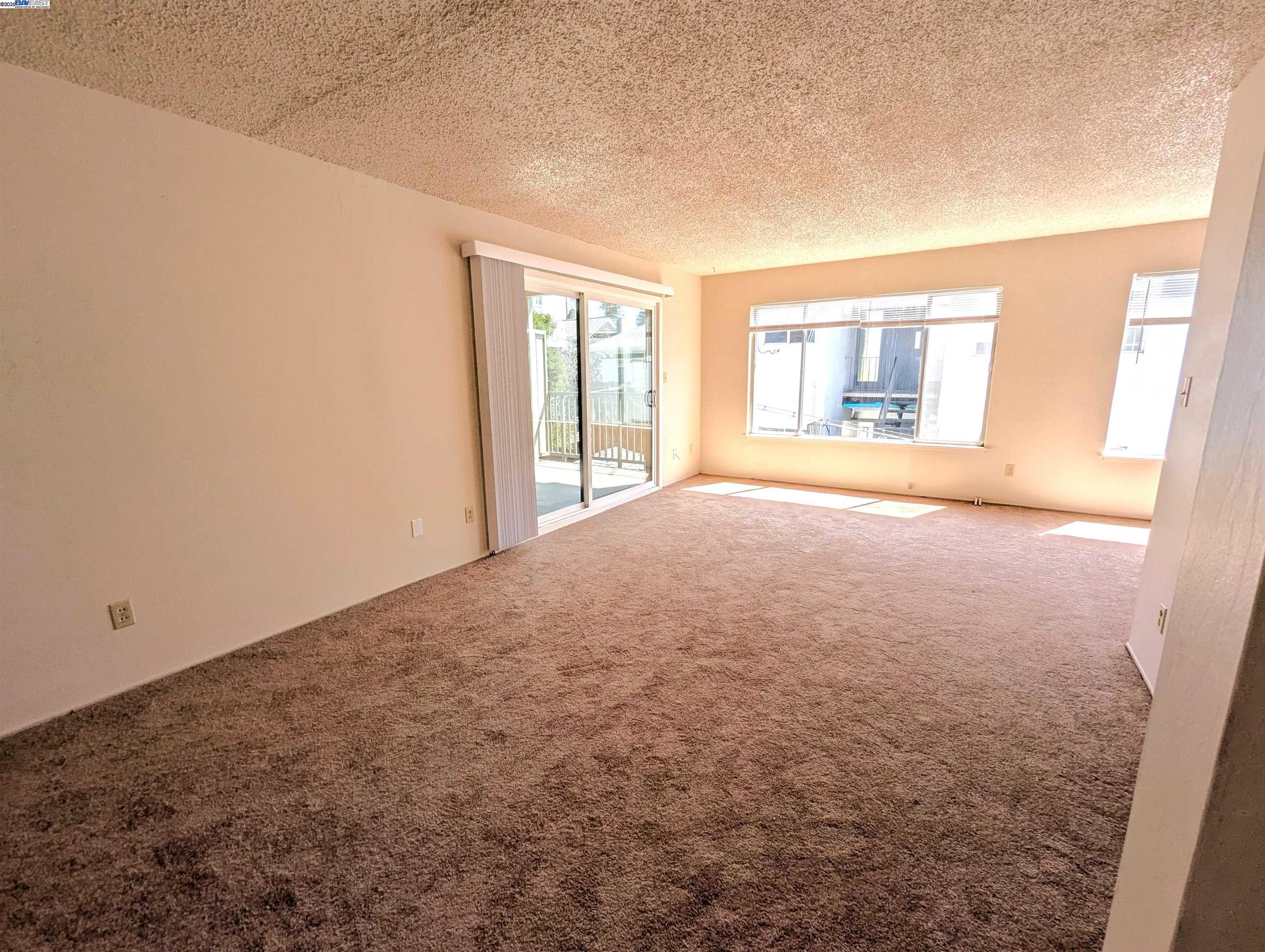 Photo #4: 41097225 Listing: Photo #4
