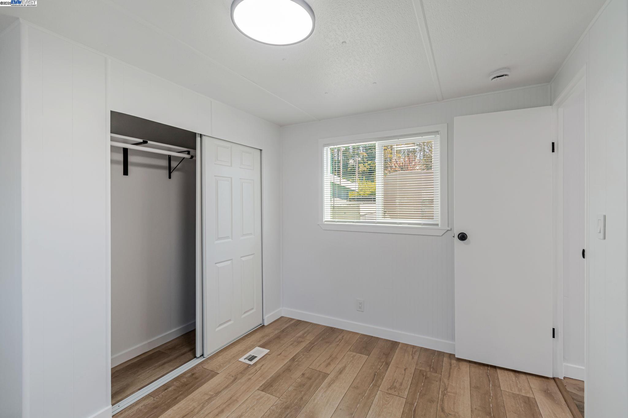 Detail Gallery Image 12 of 20 For 1700 El Camino Real #19-15,  –,  CA 94080 - 1 Beds | 1 Baths