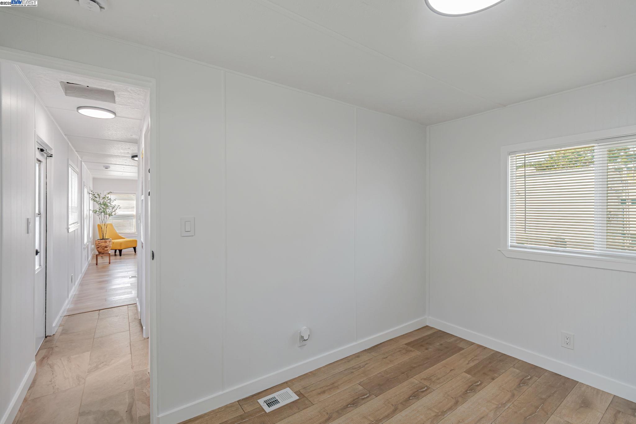 Detail Gallery Image 13 of 20 For 1700 El Camino Real #19-15,  –,  CA 94080 - 1 Beds | 1 Baths