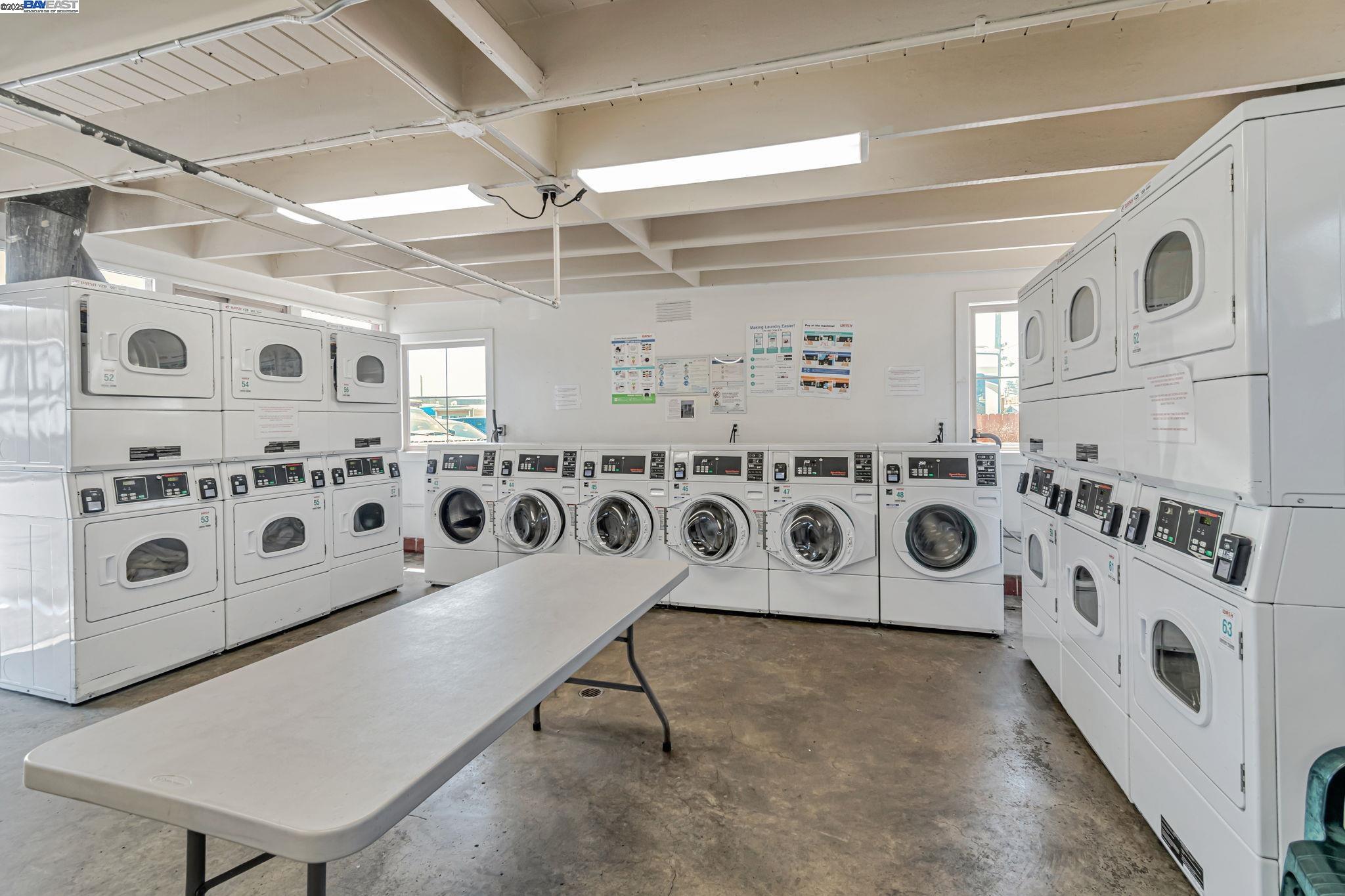 Detail Gallery Image 18 of 20 For 1700 El Camino Real #19-15,  –,  CA 94080 - 1 Beds | 1 Baths
