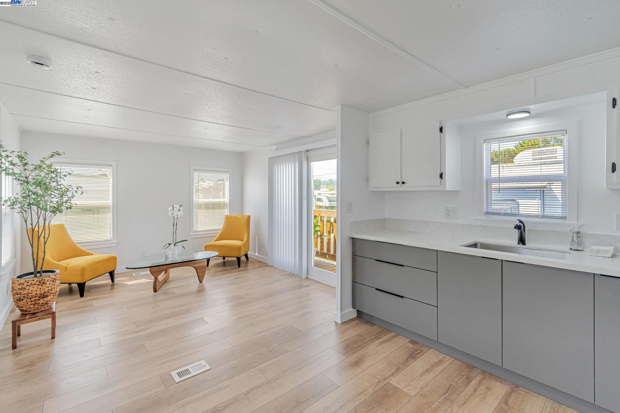 Detail Gallery Image 4 of 20 For 1700 El Camino Real #19-15,  –,  CA 94080 - 1 Beds | 1 Baths