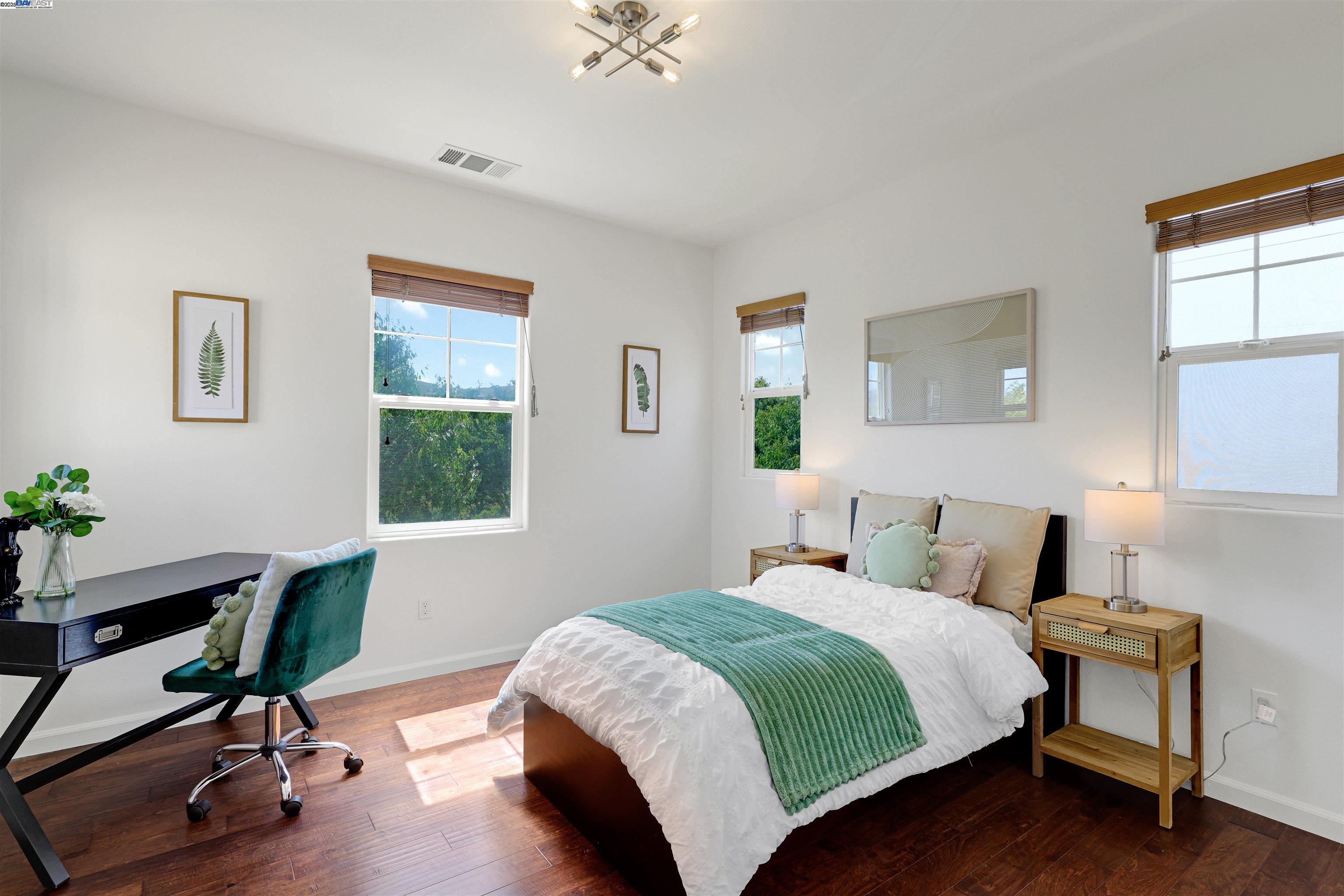 Detail Gallery Image 25 of 60 For 193 Lucy Ln, San Ramon,  CA 94582 - 4 Beds | 4 Baths