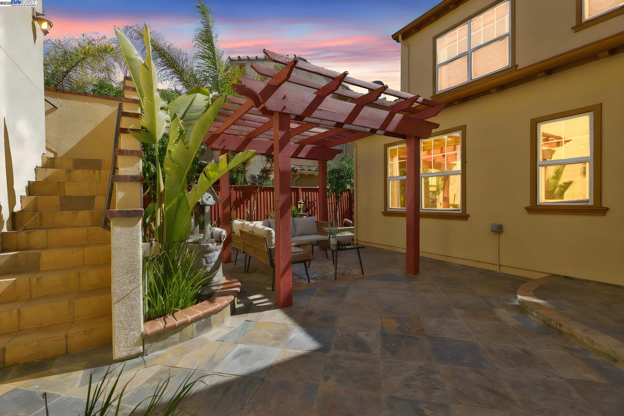 Detail Gallery Image 35 of 60 For 193 Lucy Ln, San Ramon,  CA 94582 - 4 Beds | 4 Baths