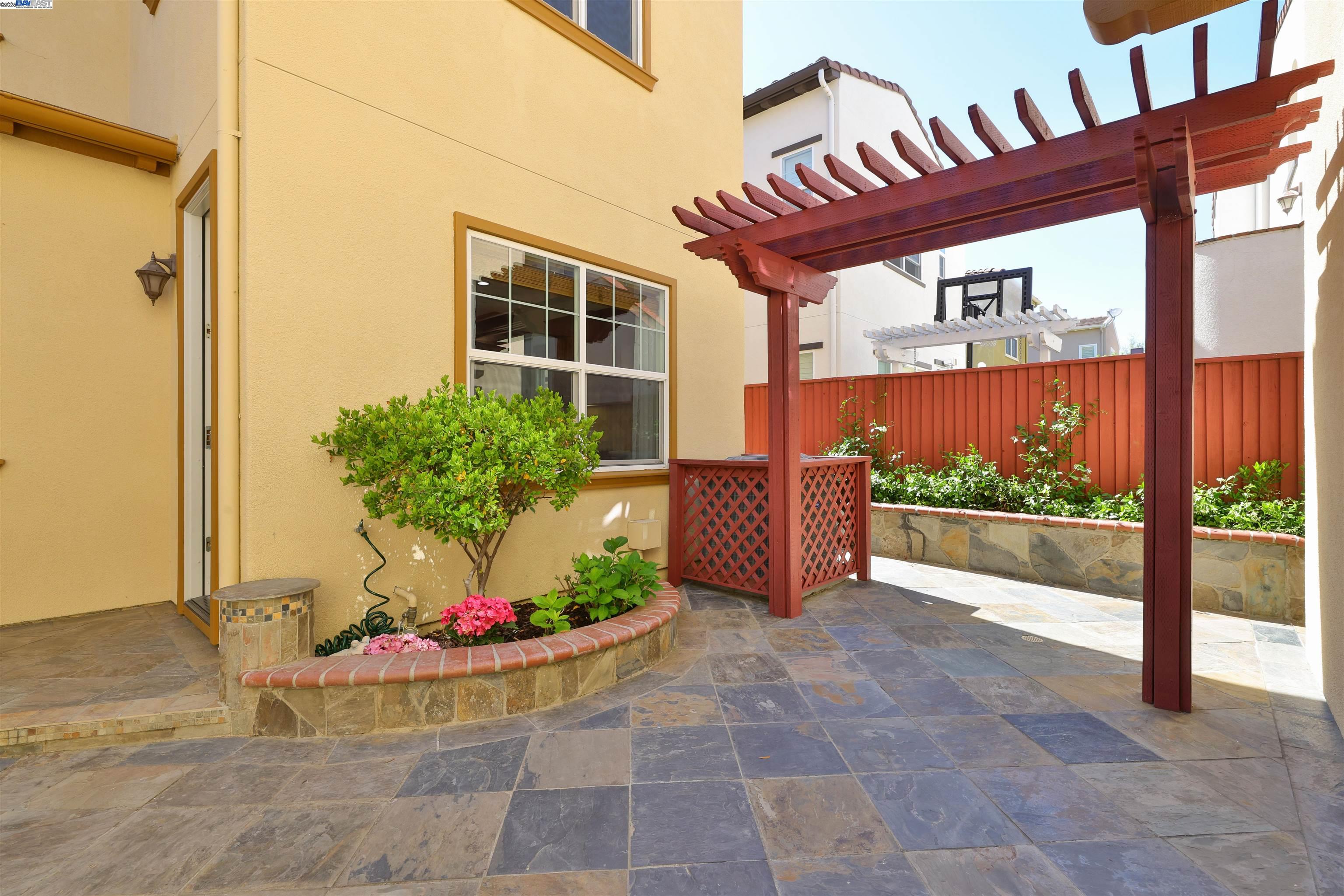 Detail Gallery Image 36 of 60 For 193 Lucy Ln, San Ramon,  CA 94582 - 4 Beds | 4 Baths