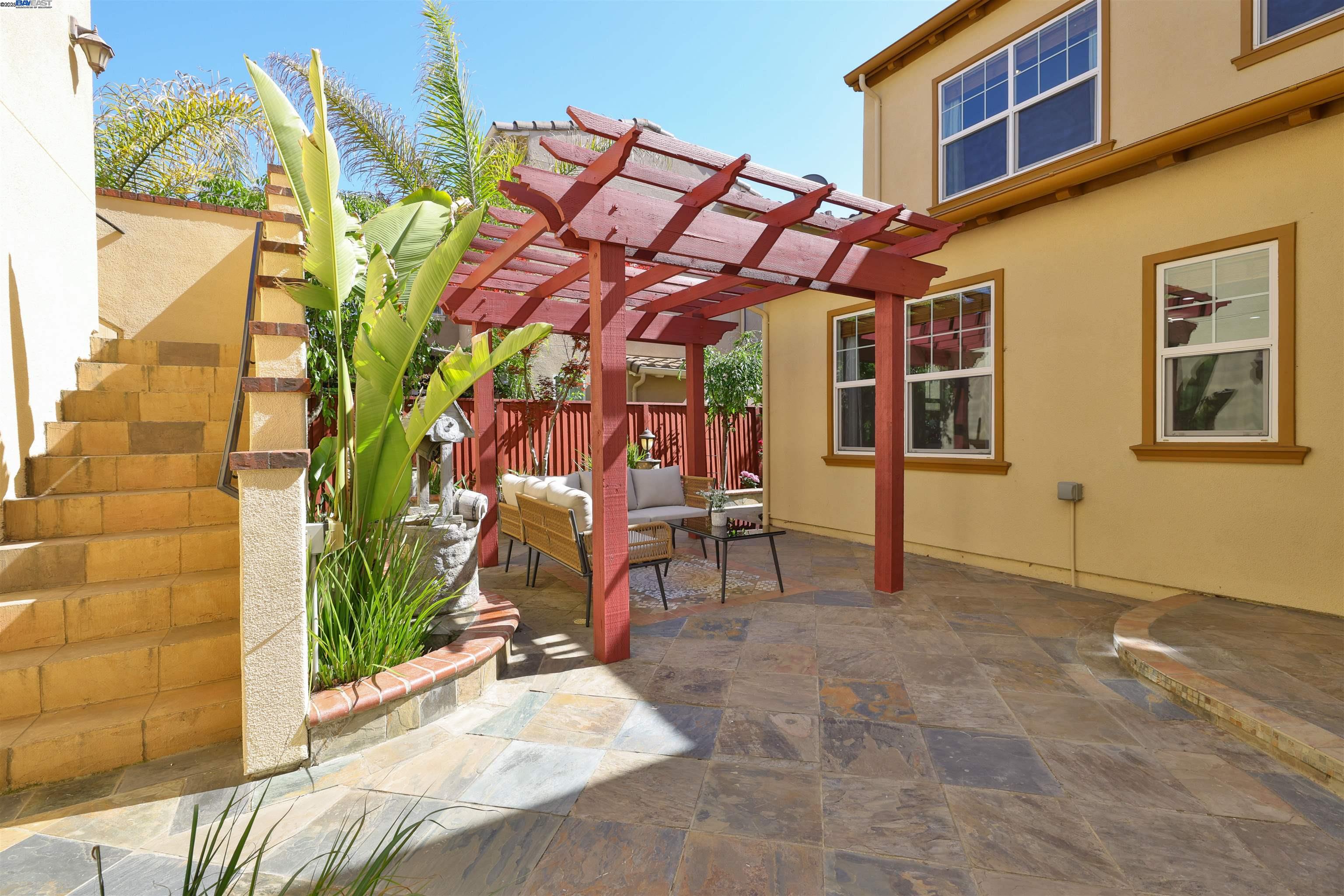 Detail Gallery Image 43 of 60 For 193 Lucy Ln, San Ramon,  CA 94582 - 4 Beds | 4 Baths