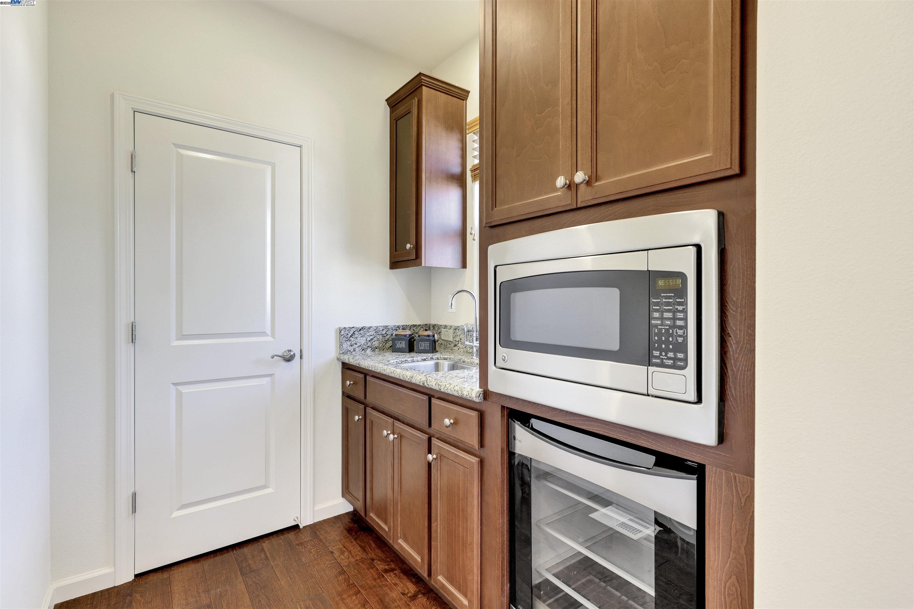 Detail Gallery Image 52 of 60 For 193 Lucy Ln, San Ramon,  CA 94582 - 4 Beds | 4 Baths