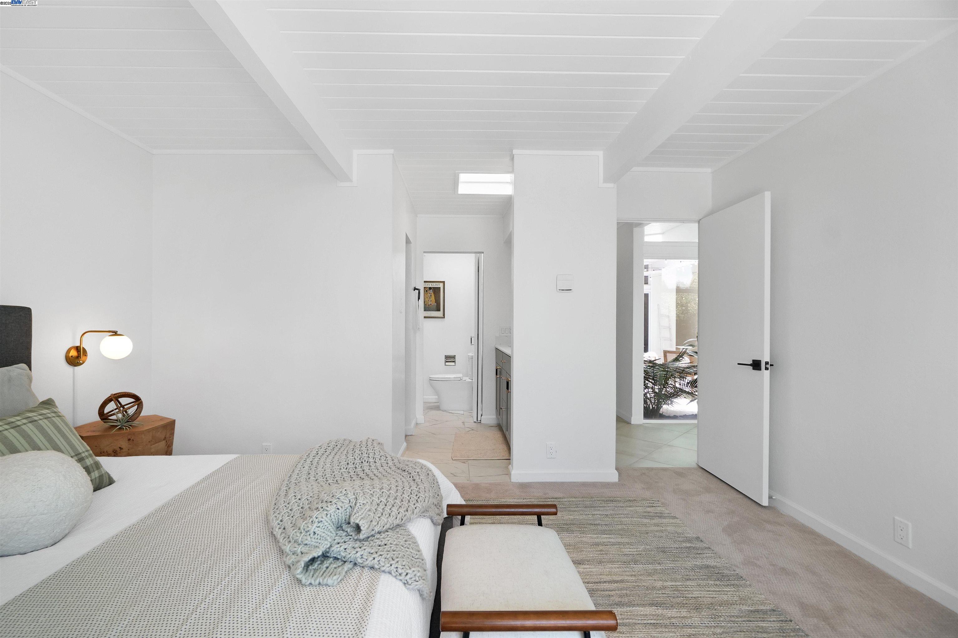 Detail Gallery Image 27 of 59 For 5893 Highwood Rd, Castro Valley,  CA 94552 - 4 Beds | 2 Baths