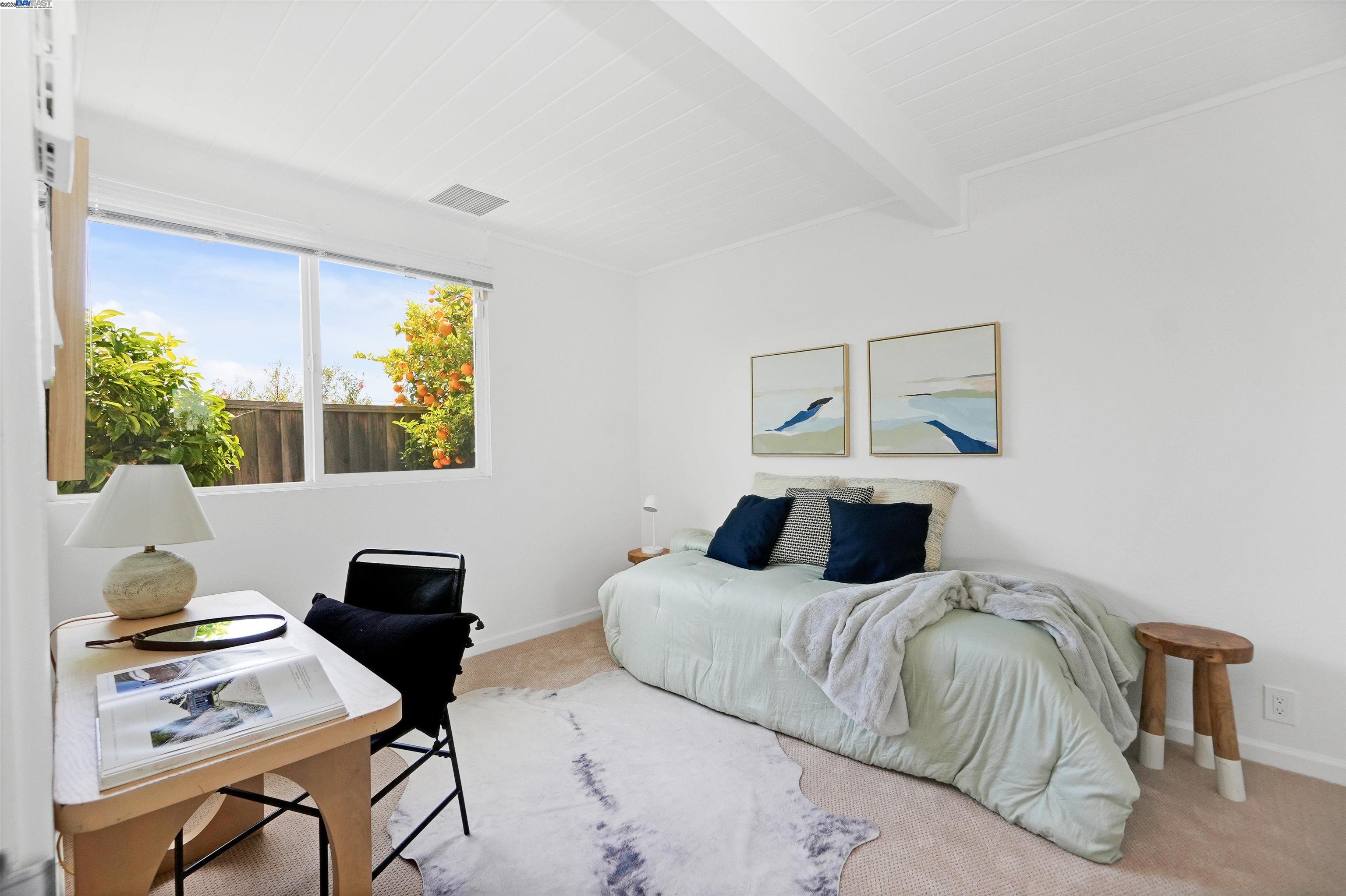 Detail Gallery Image 37 of 59 For 5893 Highwood Rd, Castro Valley,  CA 94552 - 4 Beds | 2 Baths