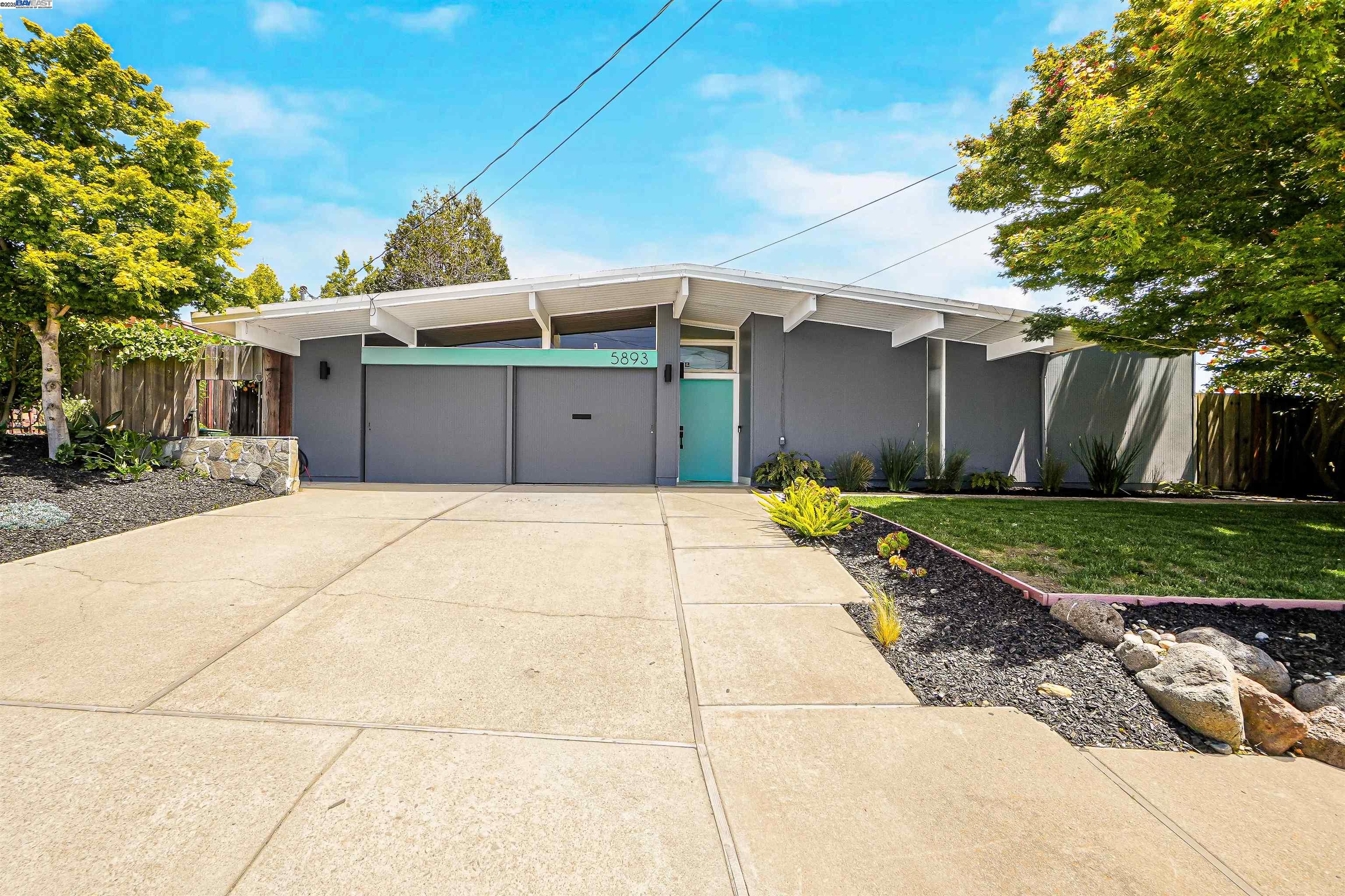 Detail Gallery Image 53 of 59 For 5893 Highwood Rd, Castro Valley,  CA 94552 - 4 Beds | 2 Baths