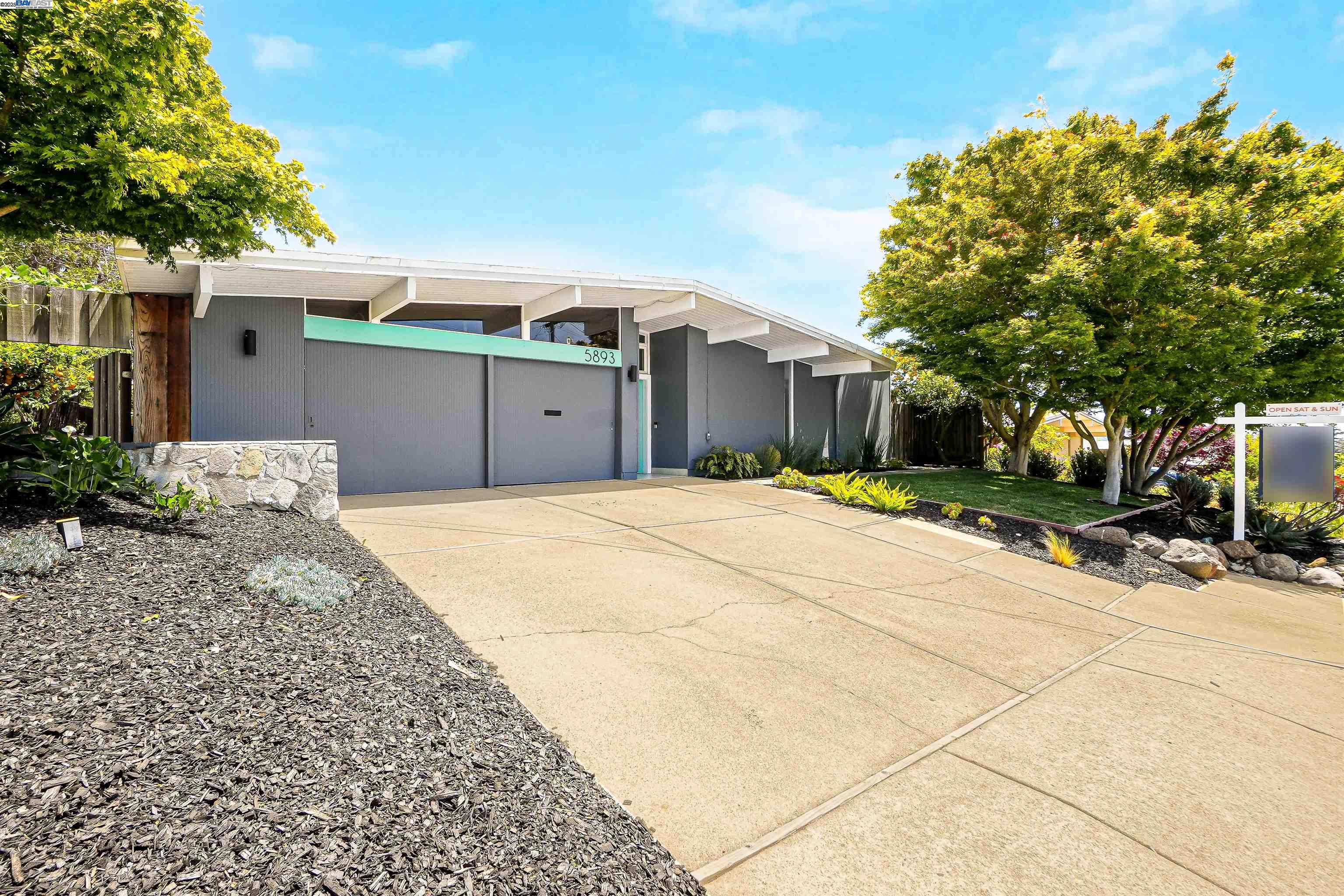 Detail Gallery Image 55 of 59 For 5893 Highwood Rd, Castro Valley,  CA 94552 - 4 Beds | 2 Baths