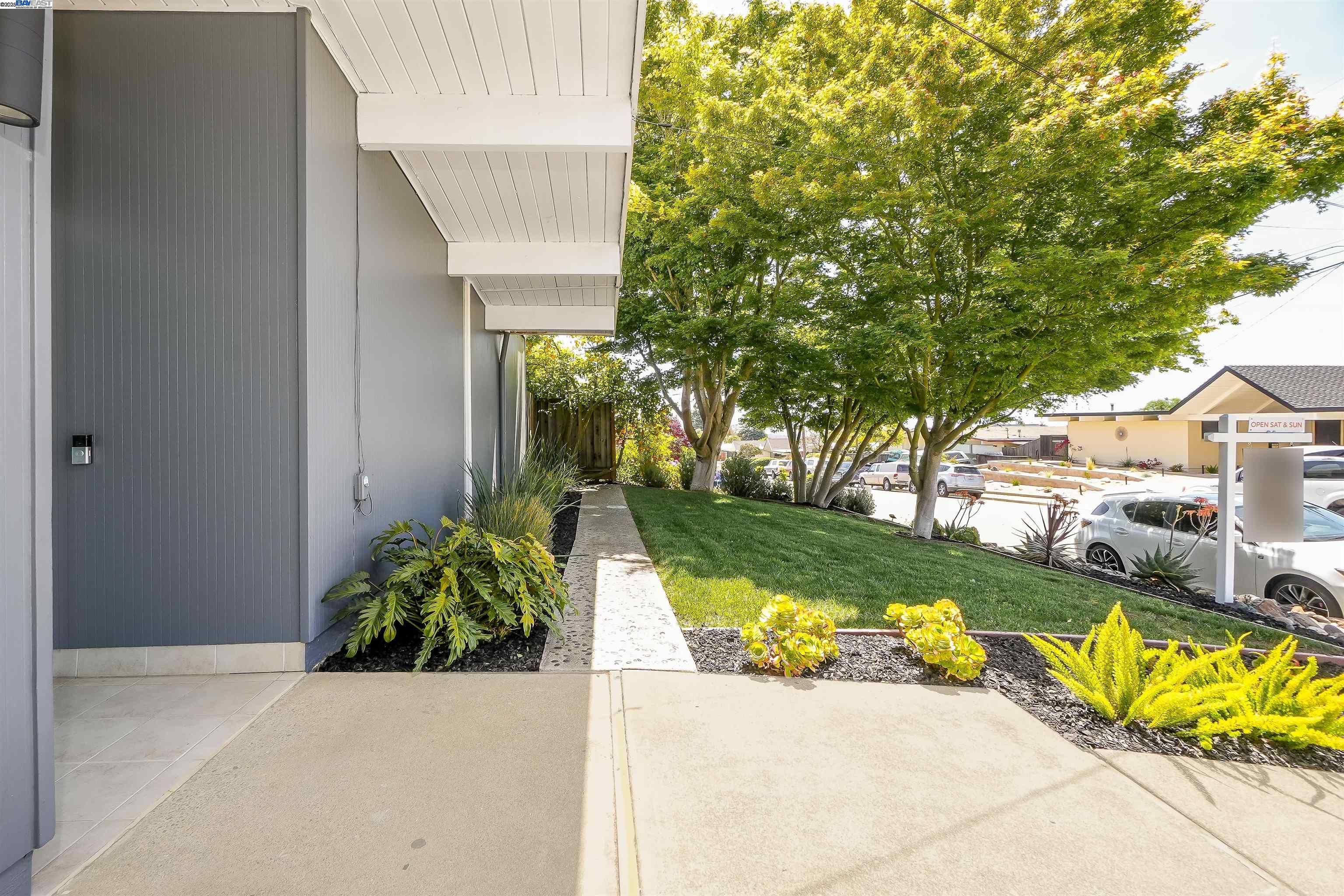 Detail Gallery Image 57 of 59 For 5893 Highwood Rd, Castro Valley,  CA 94552 - 4 Beds | 2 Baths