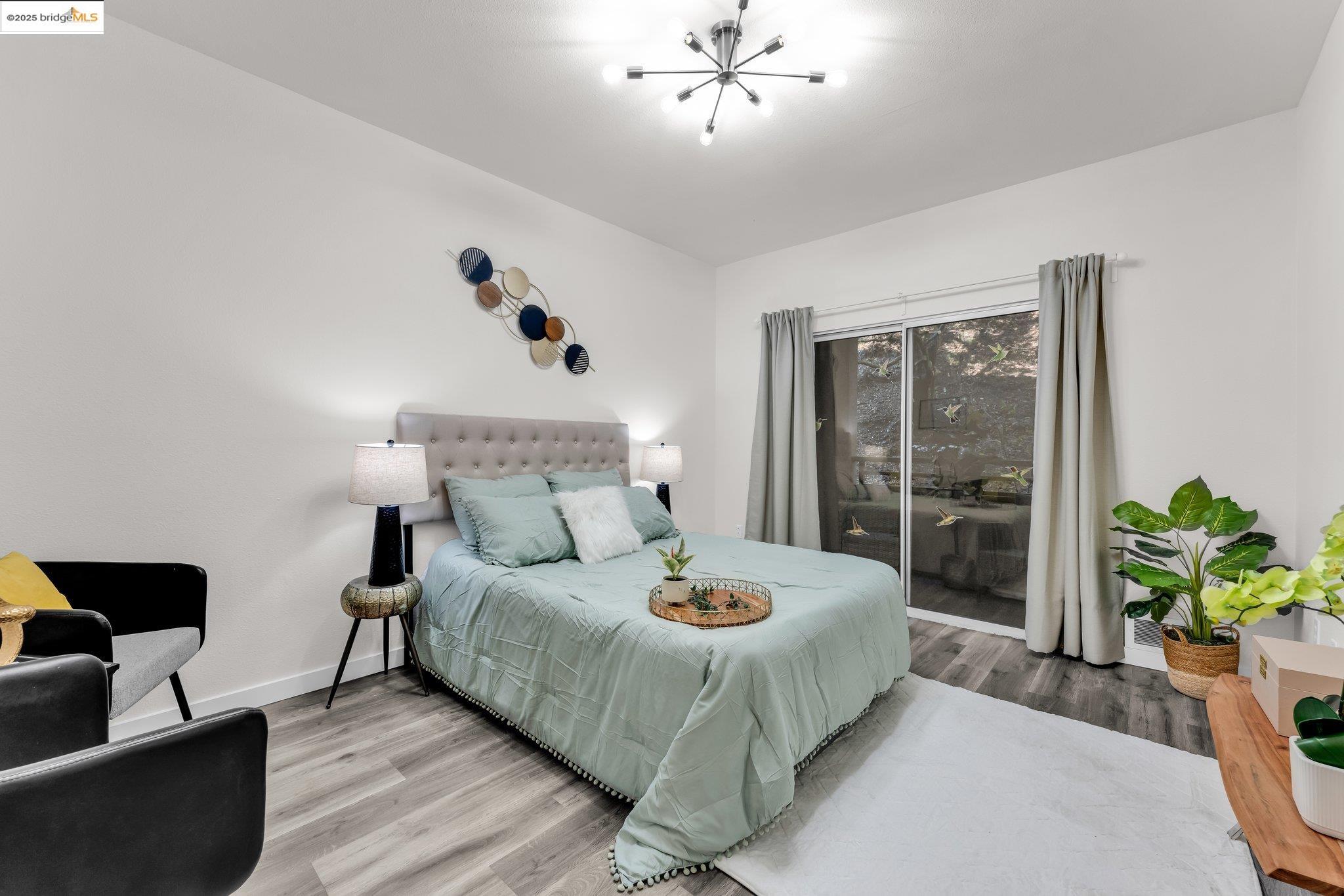 Detail Gallery Image 16 of 40 For 260 Caldecott #113,  Oakland,  CA 94618 - 2 Beds | 2 Baths