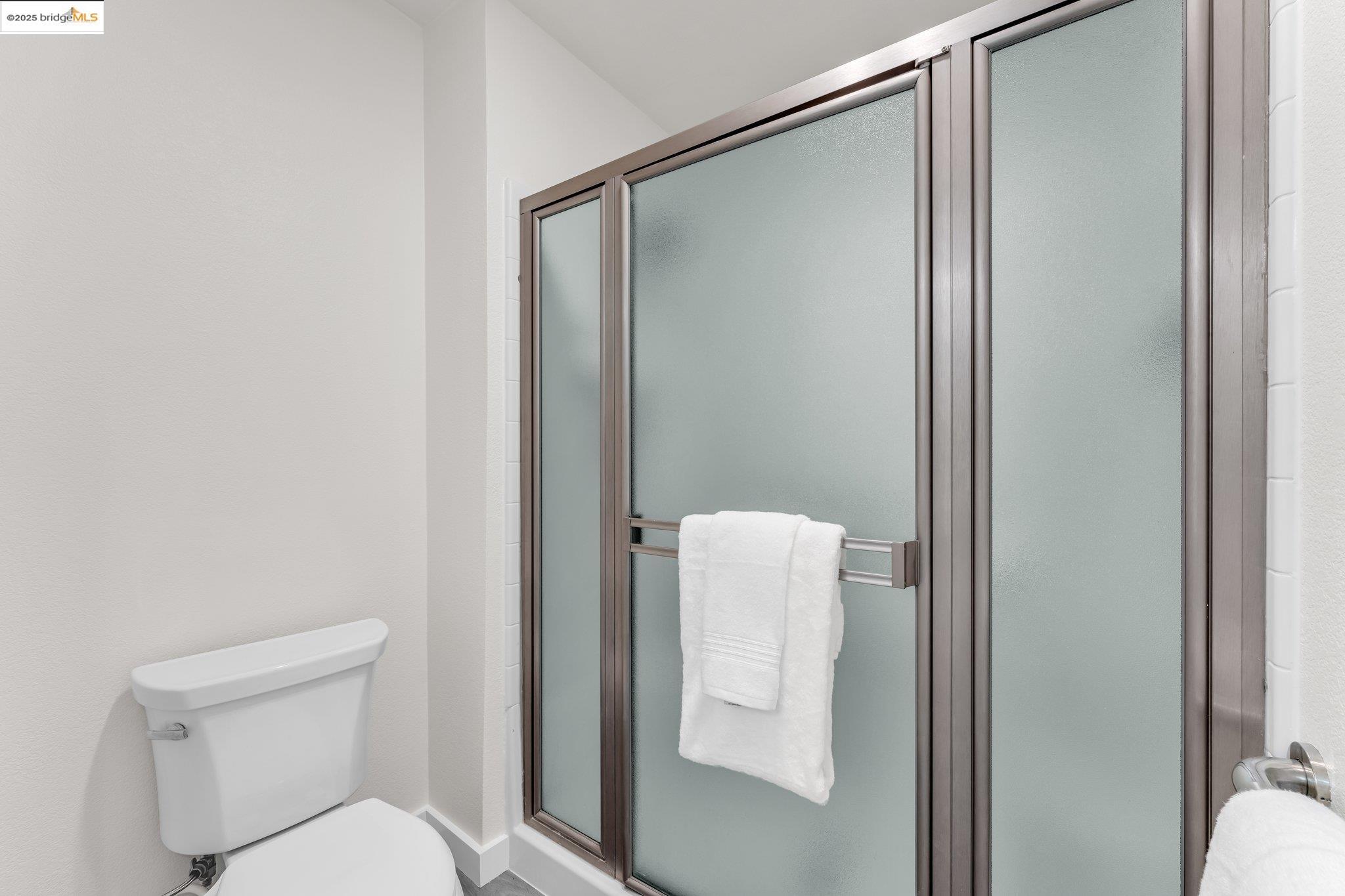 Detail Gallery Image 22 of 40 For 260 Caldecott #113,  Oakland,  CA 94618 - 2 Beds | 2 Baths