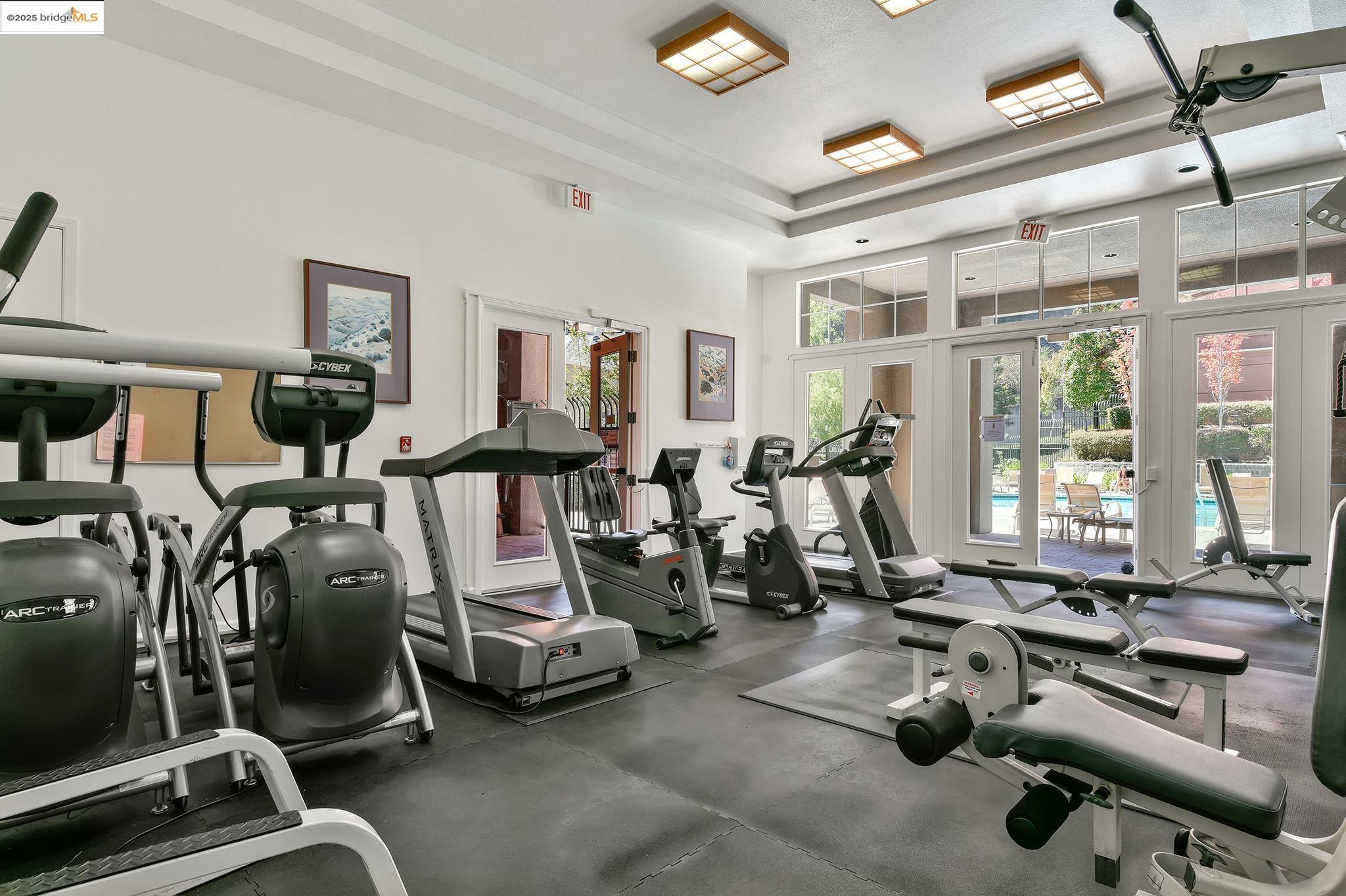 Detail Gallery Image 36 of 40 For 260 Caldecott #113,  Oakland,  CA 94618 - 2 Beds | 2 Baths