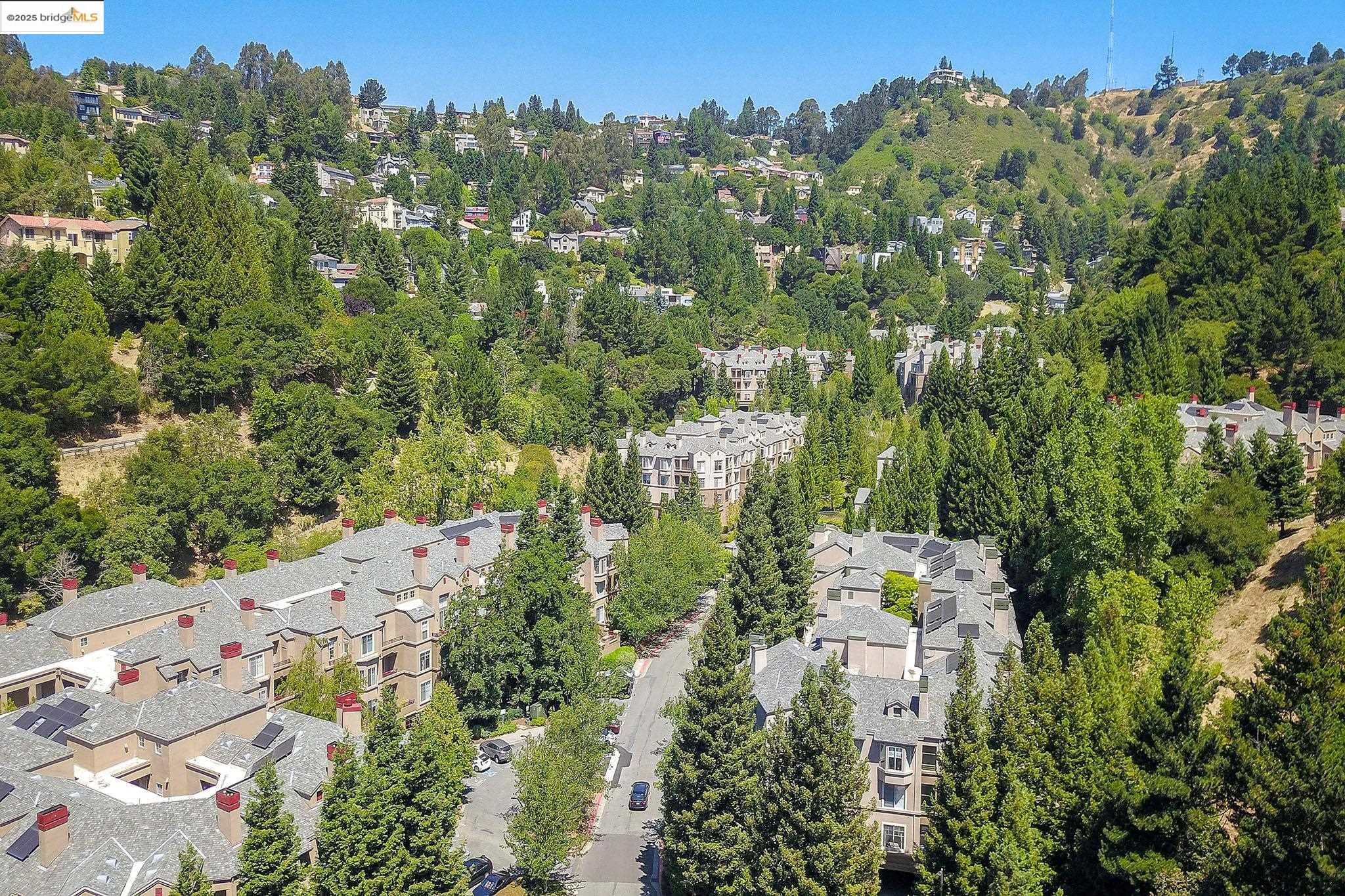 Detail Gallery Image 39 of 40 For 260 Caldecott #113,  Oakland,  CA 94618 - 2 Beds | 2 Baths