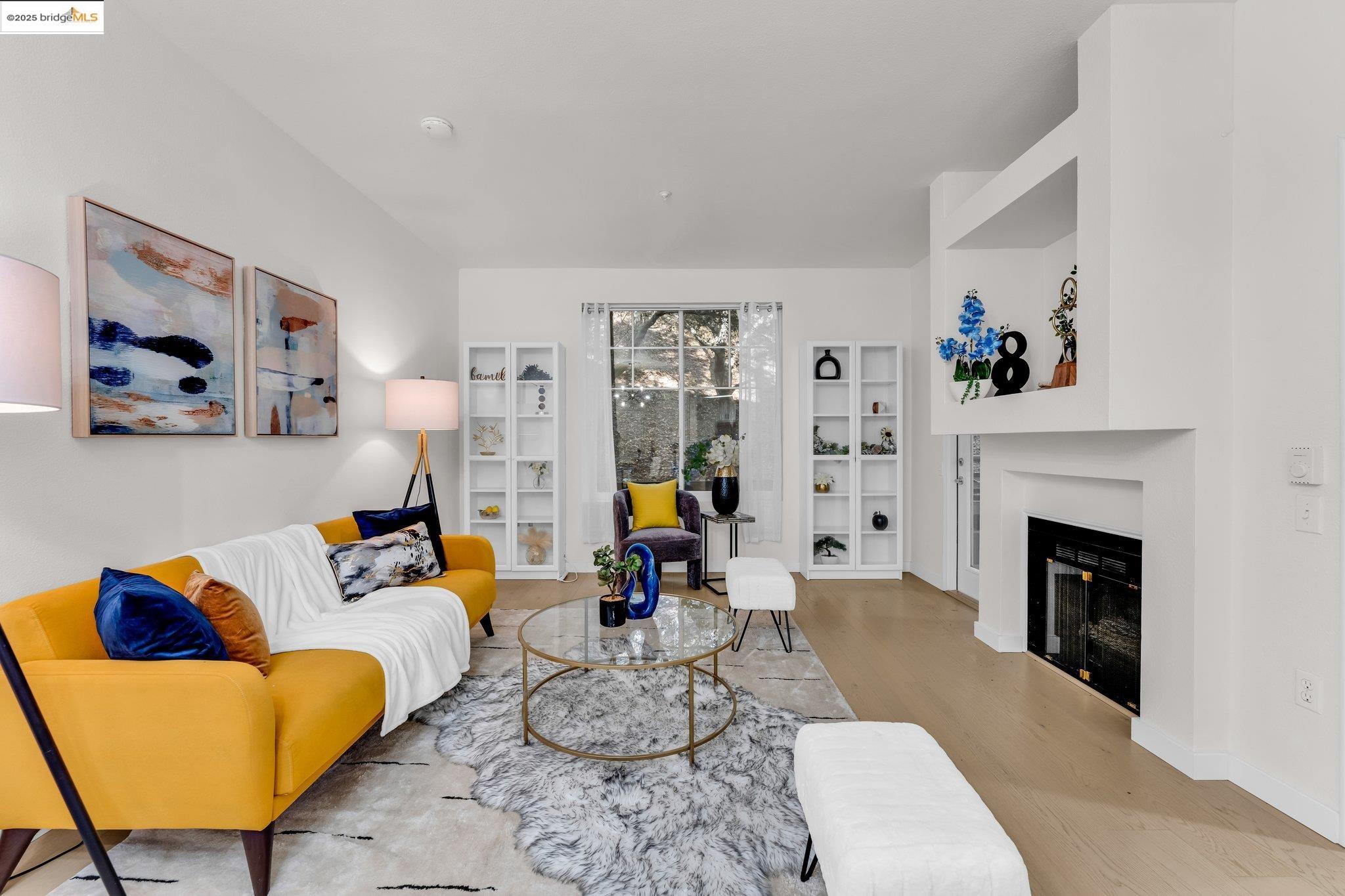 Detail Gallery Image 10 of 40 For 260 Caldecott #113,  Oakland,  CA 94618 - 2 Beds | 2 Baths