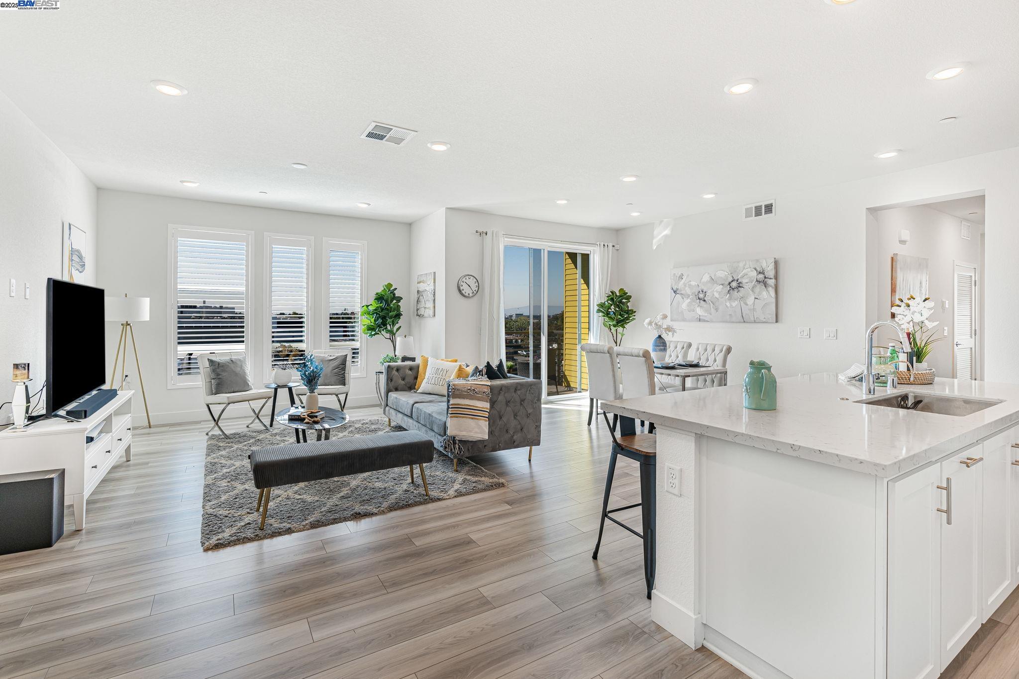 MLS: 41097235 Condo For Sale