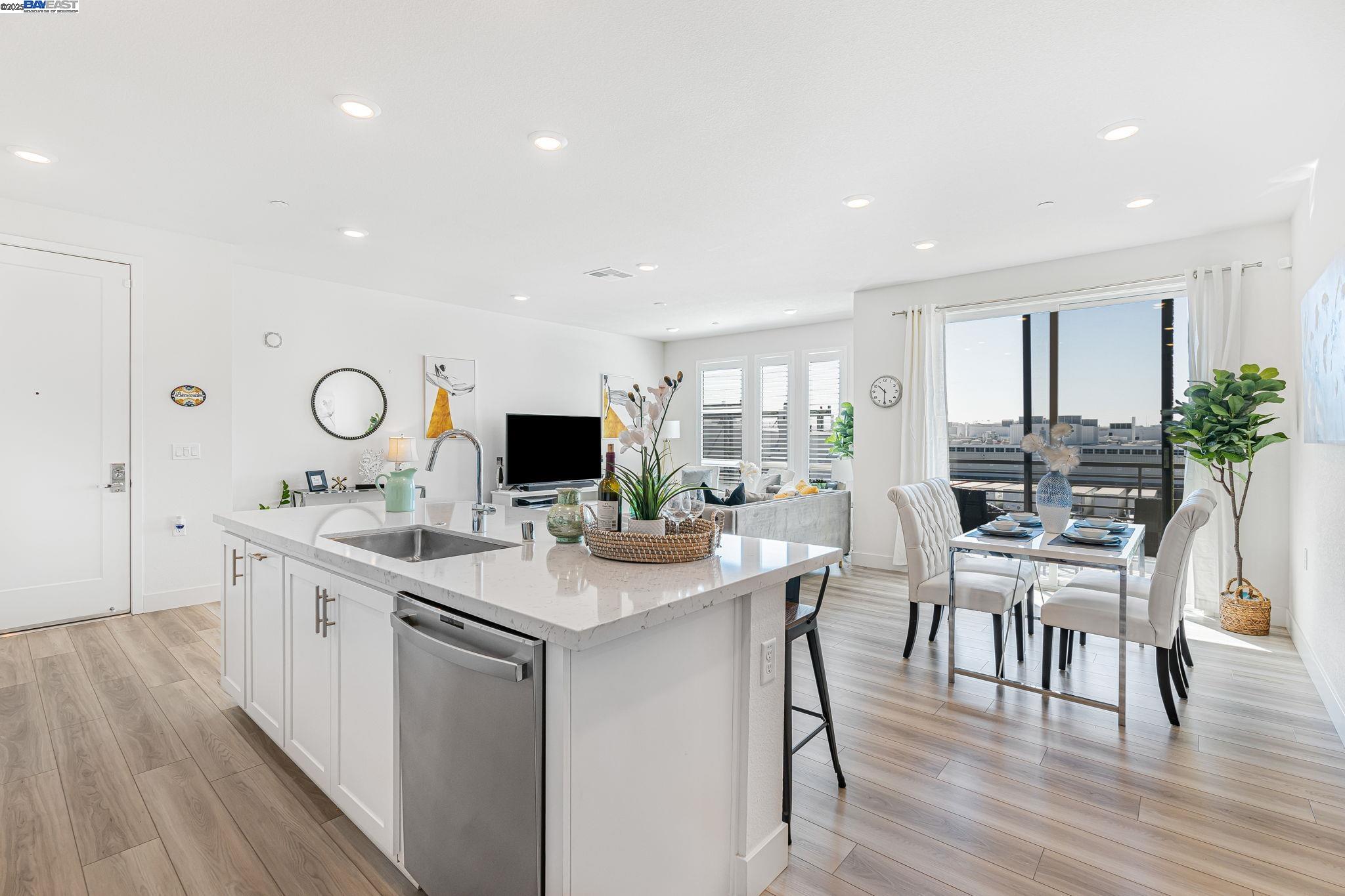 Detail Gallery Image 11 of 36 For 3873 Quantum Dr #400,  Fremont,  CA 94538 - 2 Beds | 2 Baths