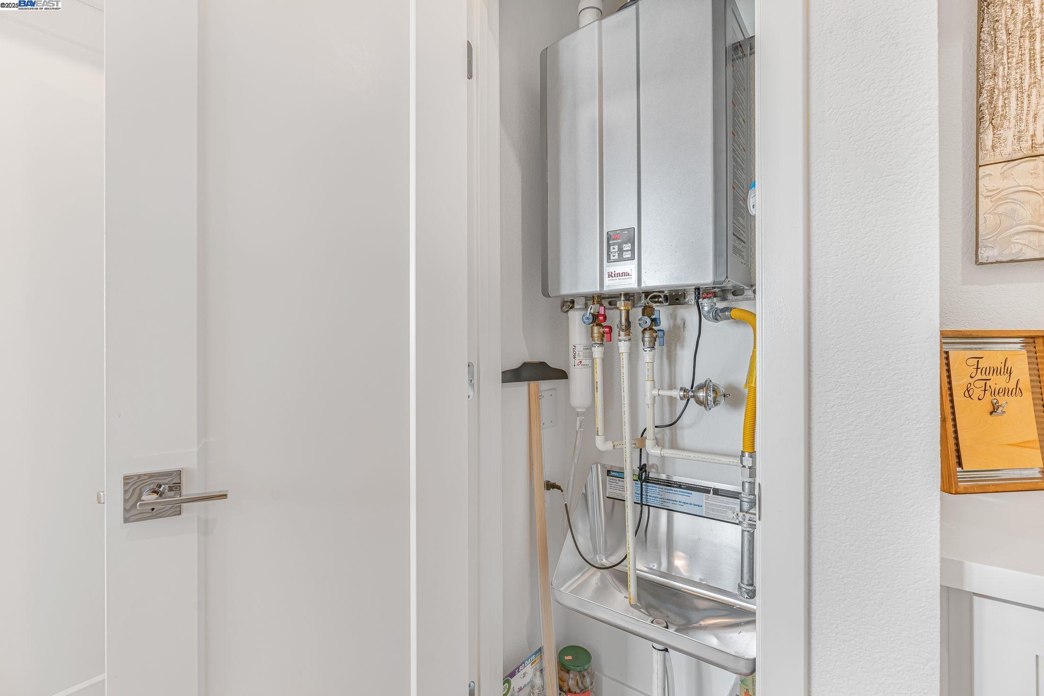 Detail Gallery Image 16 of 36 For 3873 Quantum Dr #400,  Fremont,  CA 94538 - 2 Beds | 2 Baths