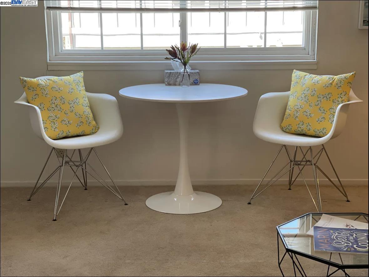 Detail Gallery Image 4 of 12 For 301 Poplar St, Mill Valley,  CA 94941 - 1 Beds | 1 Baths