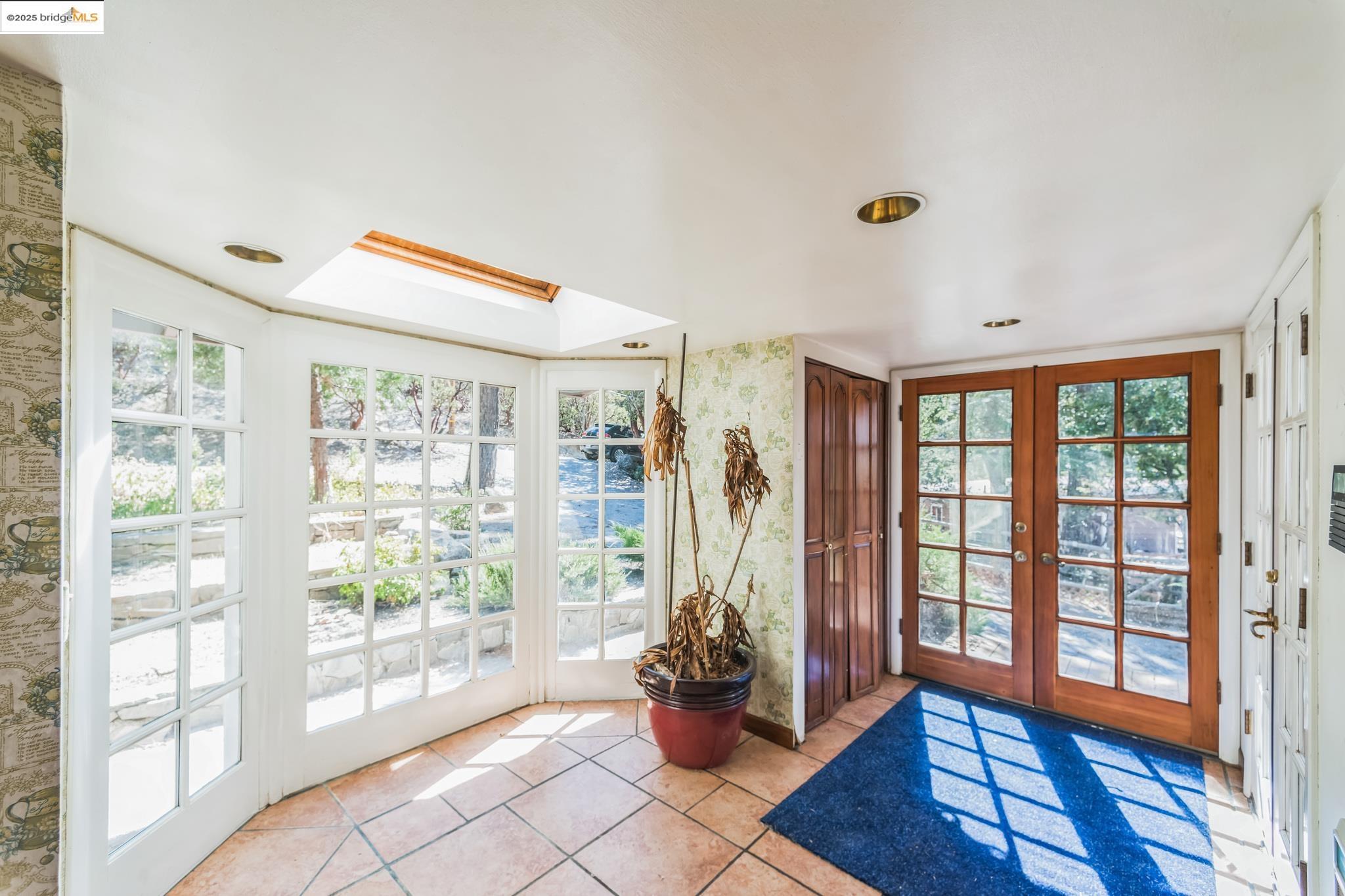 Detail Gallery Image 11 of 28 For 54751 Wildwood Dr, Idyllwild,  CA 92549 - 5 Beds | 4 Baths