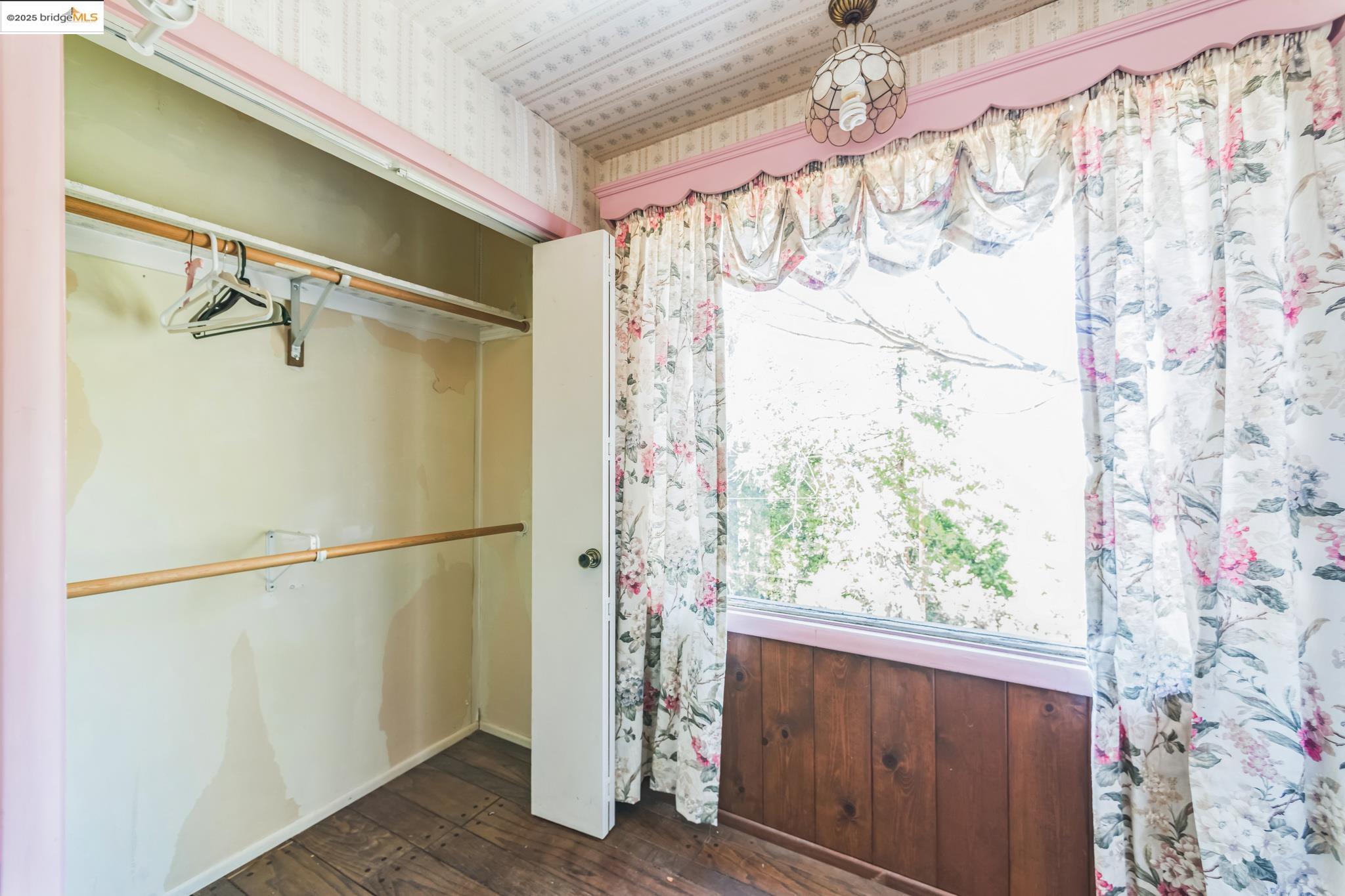 Detail Gallery Image 14 of 28 For 54751 Wildwood Dr, Idyllwild,  CA 92549 - 5 Beds | 4 Baths