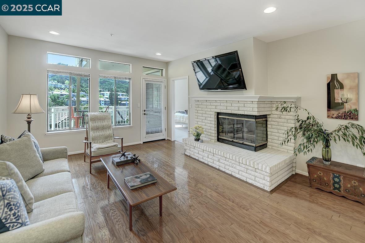 Photo #11: 41097243 Listing: Photo #11