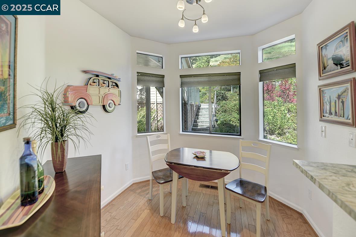 Photo #4: 41097243 Listing: Photo #4