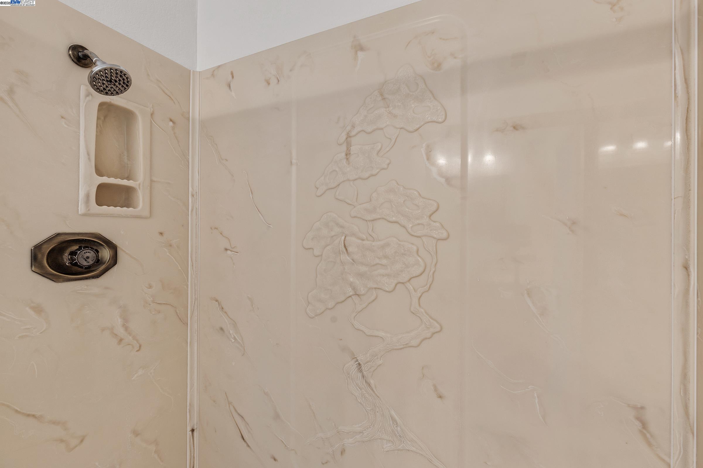 Detail Gallery Image 14 of 33 For 2515 Outrigger Dr., San Leandro,  CA 94577 - 3 Beds | 2/1 Baths