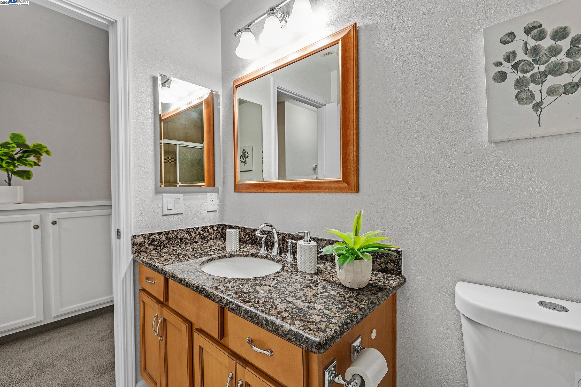 Detail Gallery Image 18 of 33 For 2515 Outrigger Dr., San Leandro,  CA 94577 - 3 Beds | 2/1 Baths
