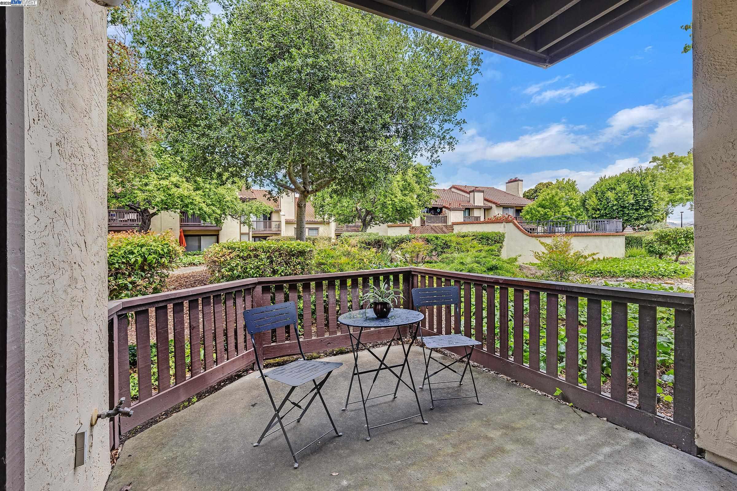 Detail Gallery Image 25 of 33 For 2515 Outrigger Dr., San Leandro,  CA 94577 - 3 Beds | 2/1 Baths