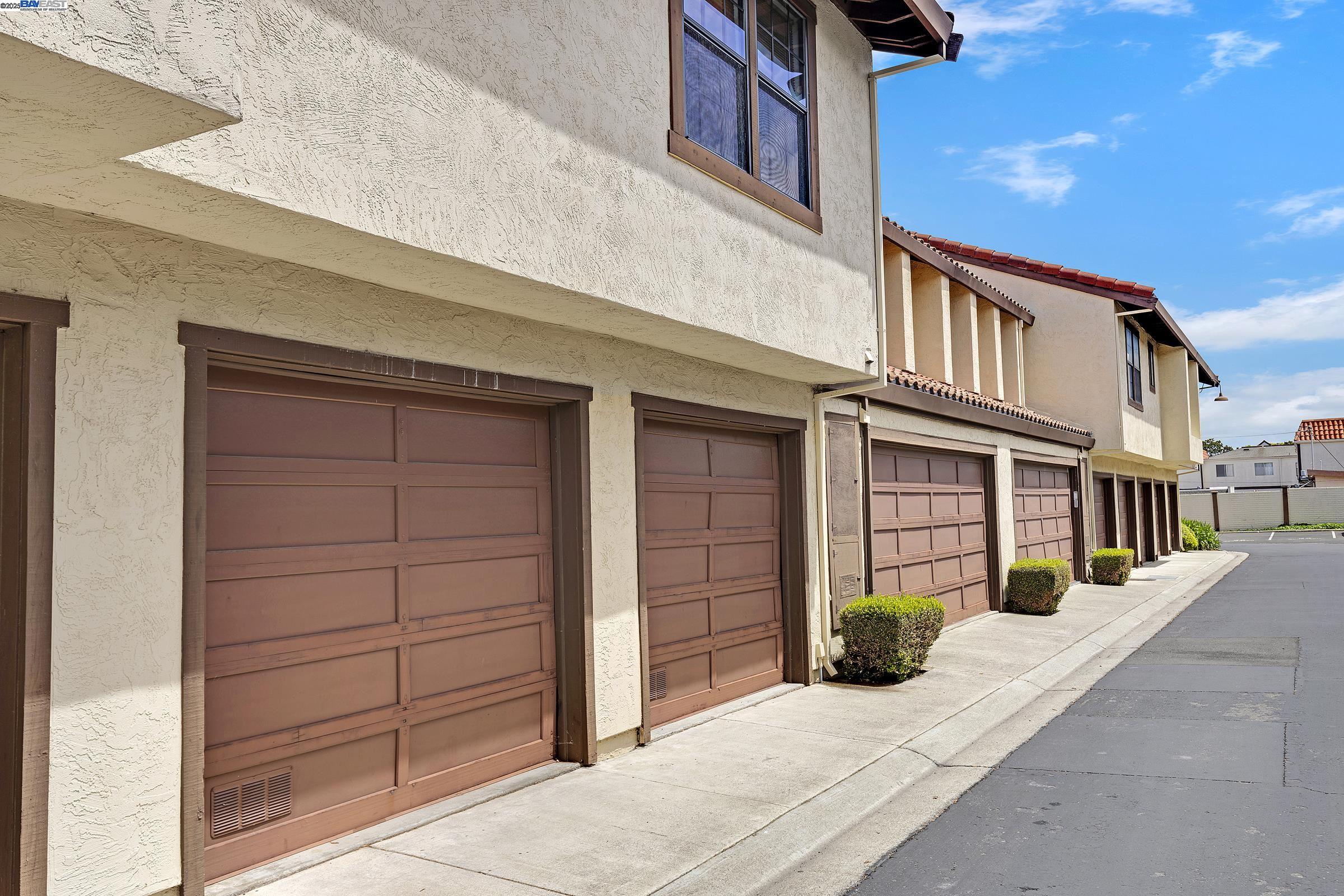 Detail Gallery Image 27 of 33 For 2515 Outrigger Dr., San Leandro,  CA 94577 - 3 Beds | 2/1 Baths