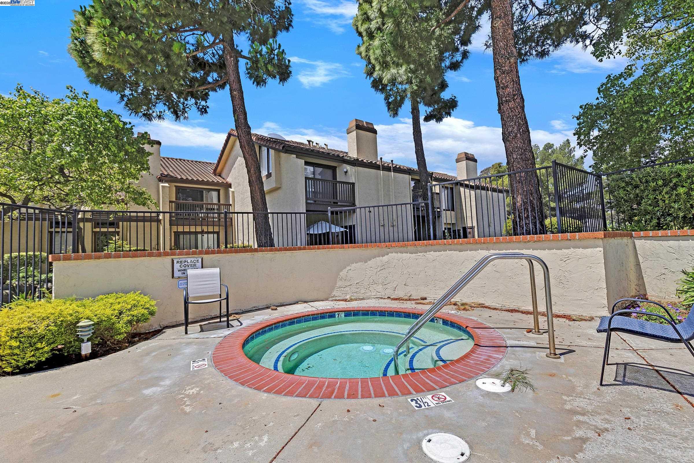 Detail Gallery Image 30 of 33 For 2515 Outrigger Dr., San Leandro,  CA 94577 - 3 Beds | 2/1 Baths