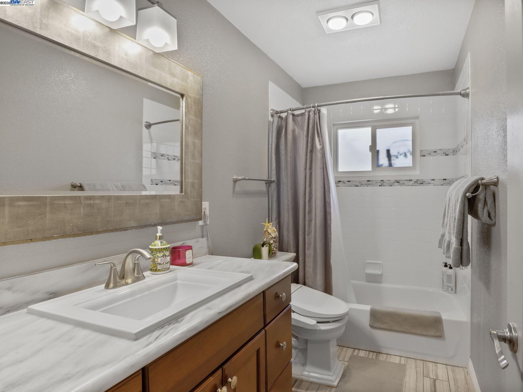 Detail Gallery Image 11 of 17 For 554 Evangeline Way, Hayward,  CA 94544 - 3 Beds | 2 Baths